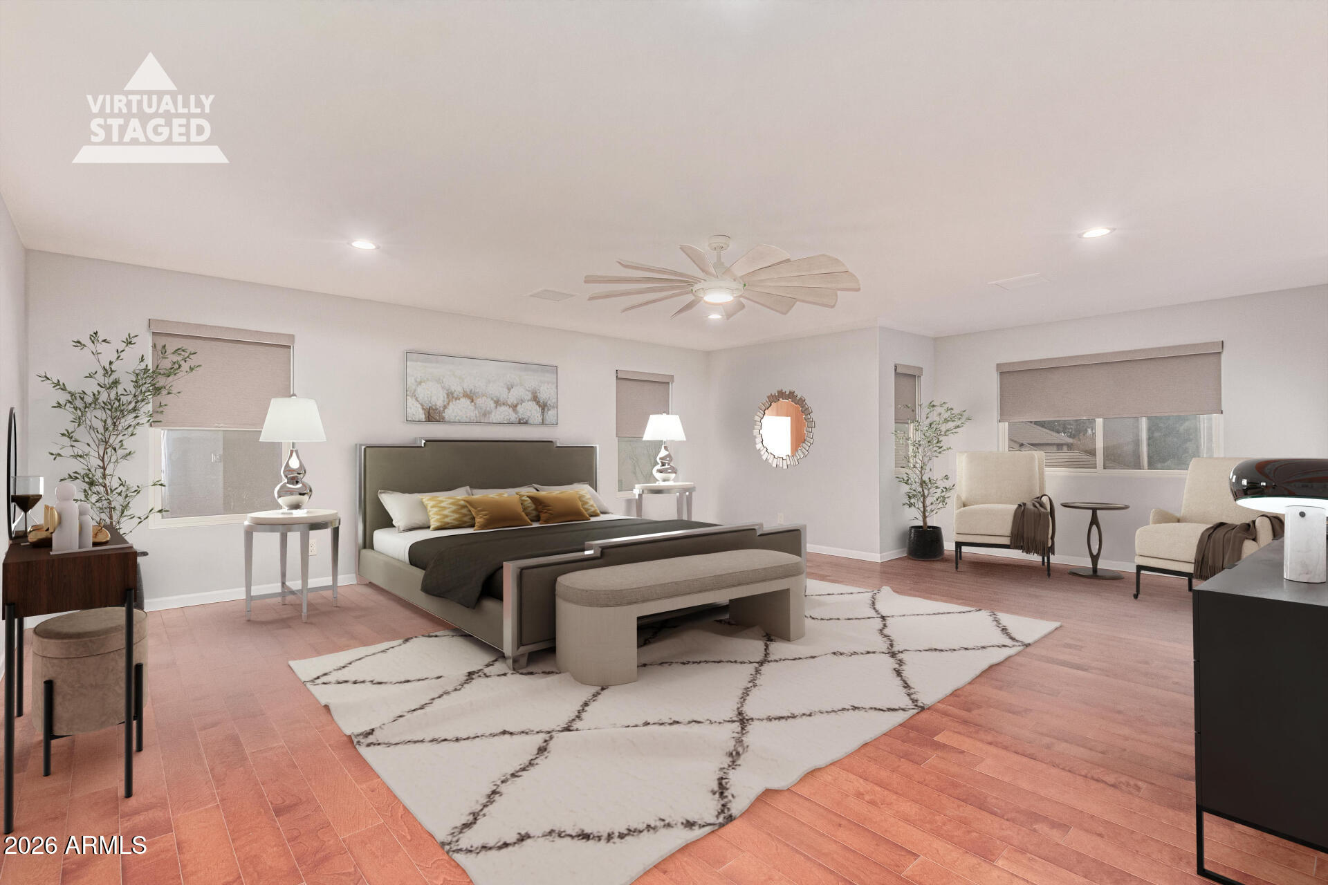 2818 E TEAKWOOD Place