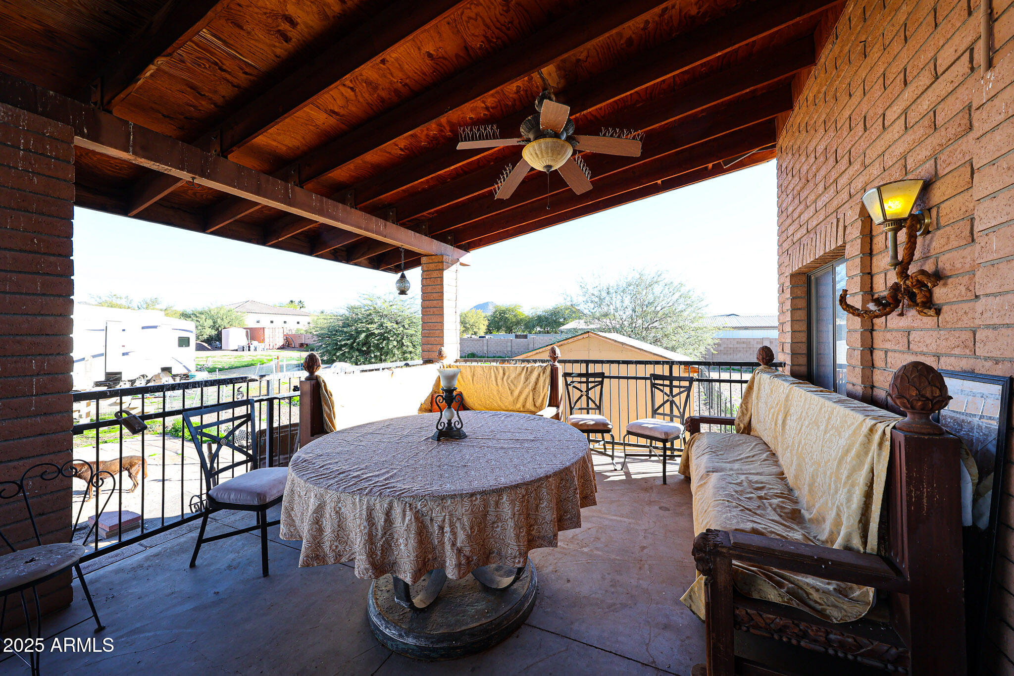 1732 W YEARLING Road