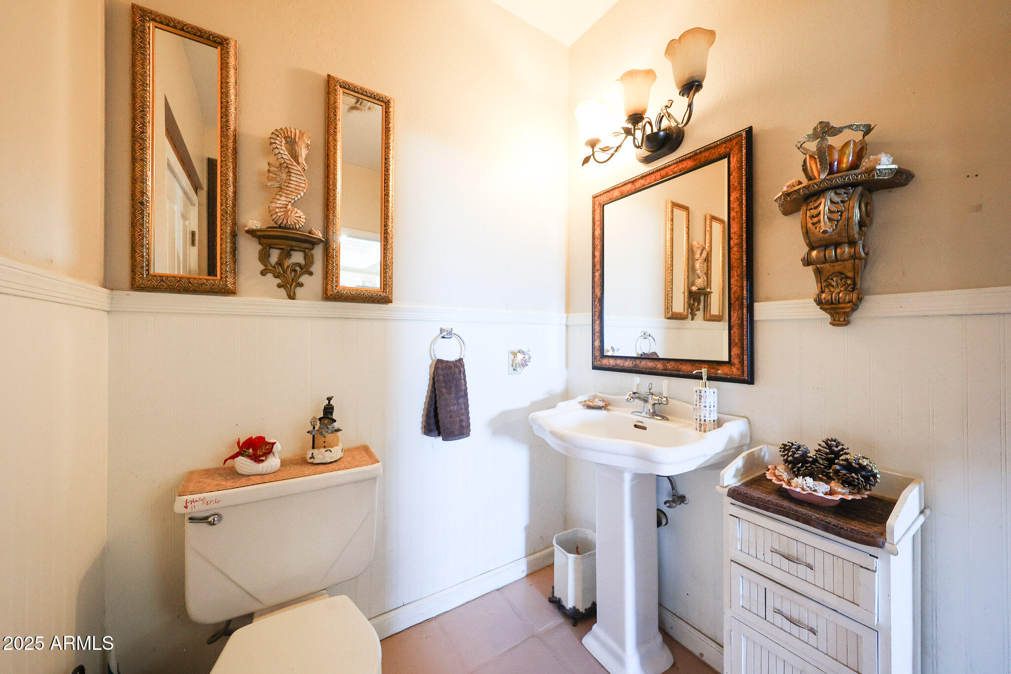 1732 W YEARLING Road