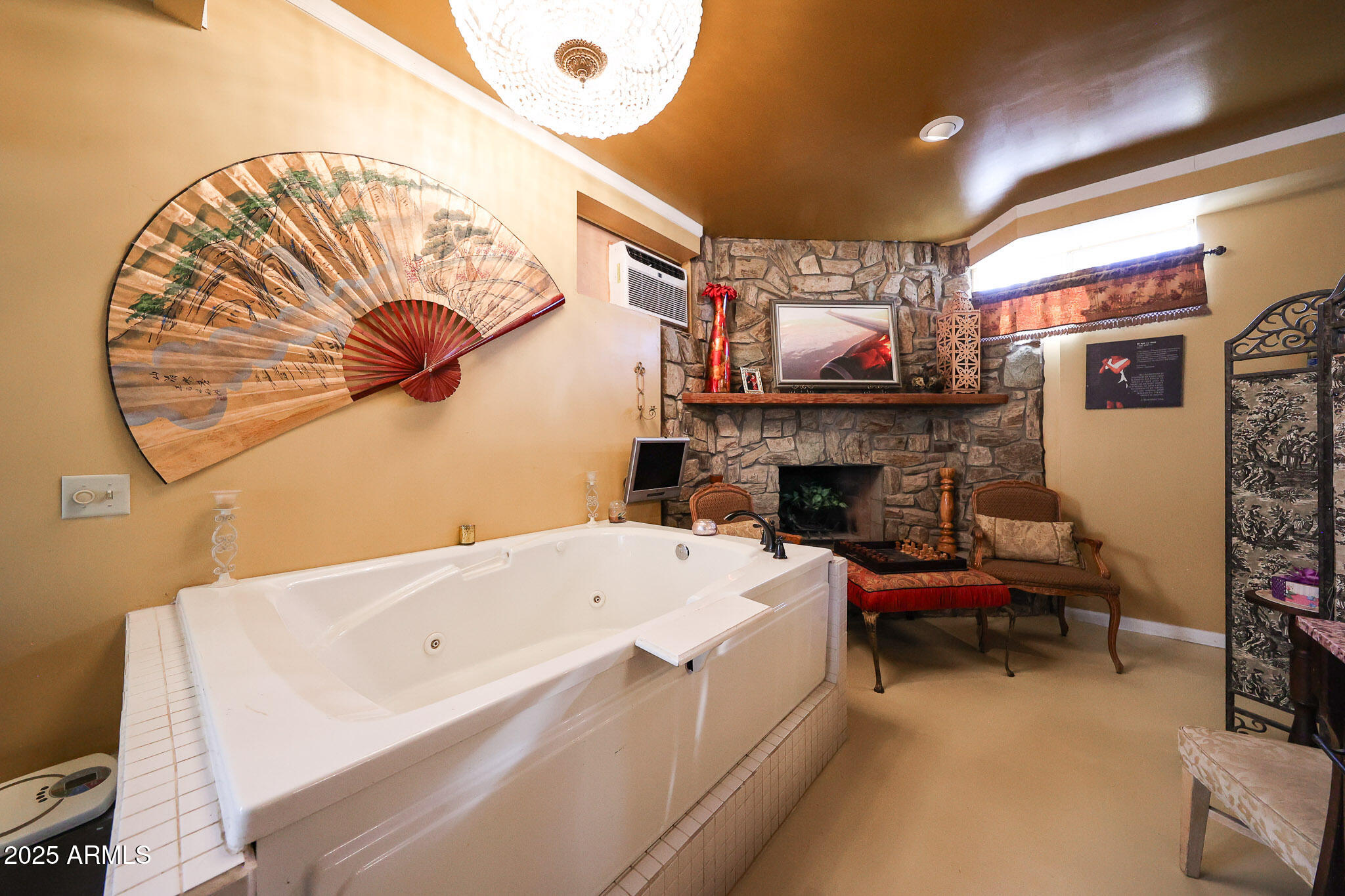 1732 W YEARLING Road