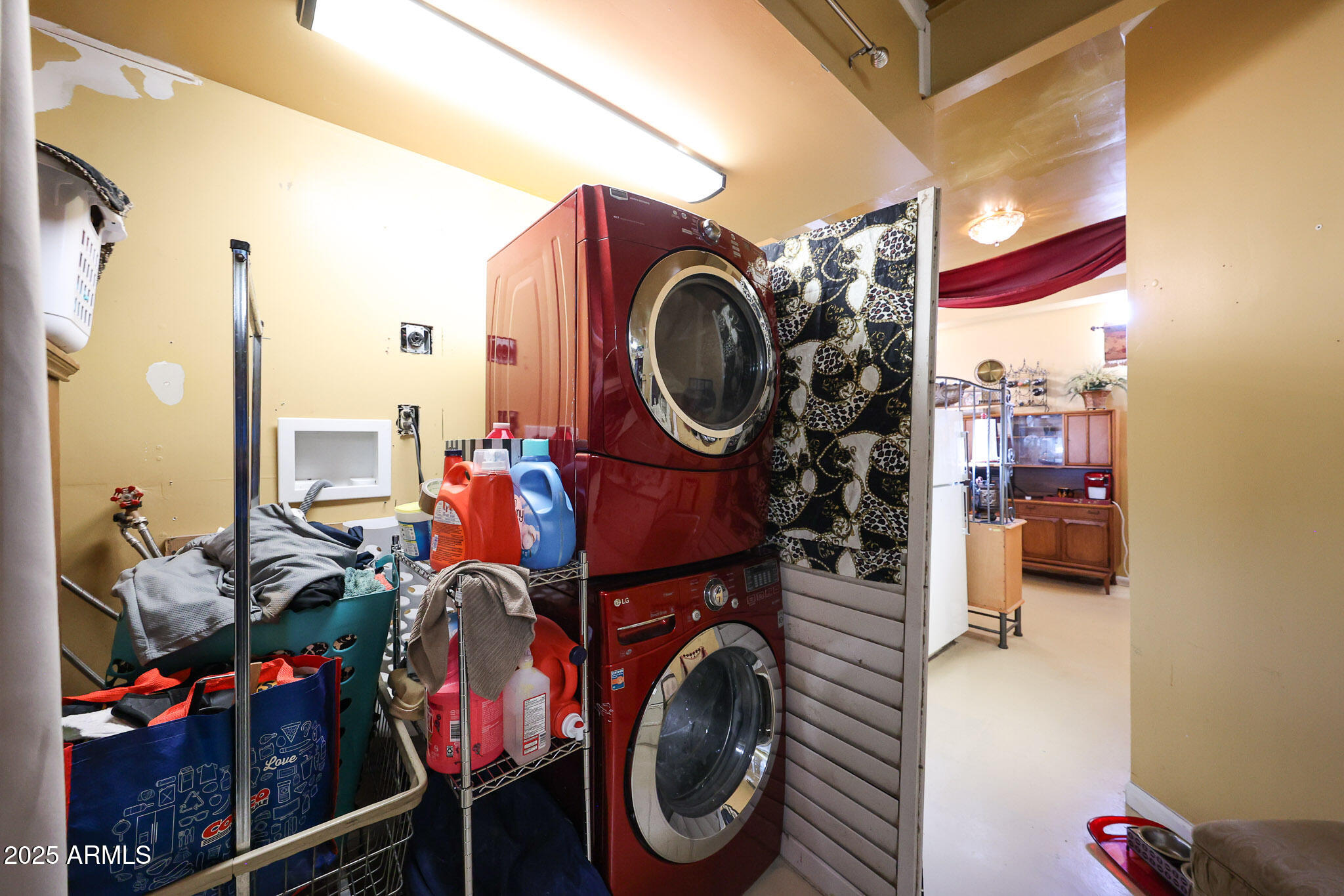 1732 W YEARLING Road