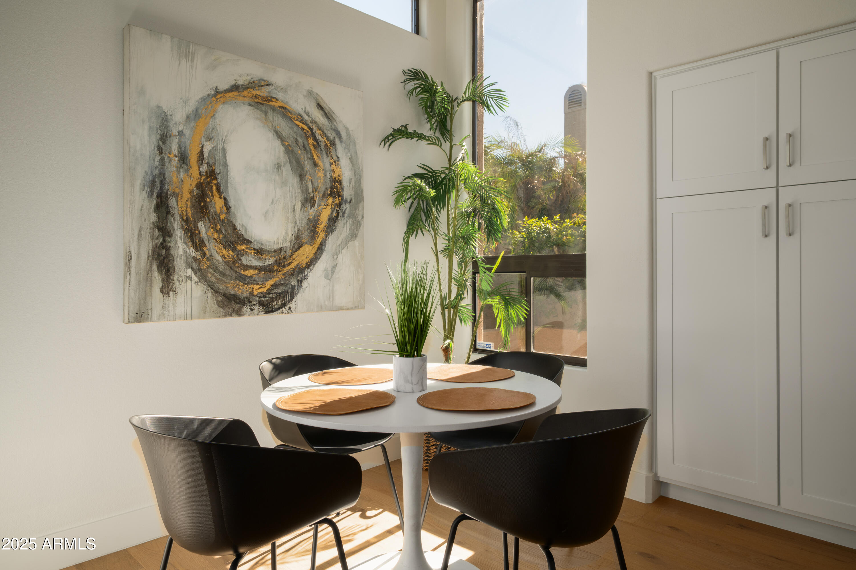 8100 E CAMELBACK Road 175