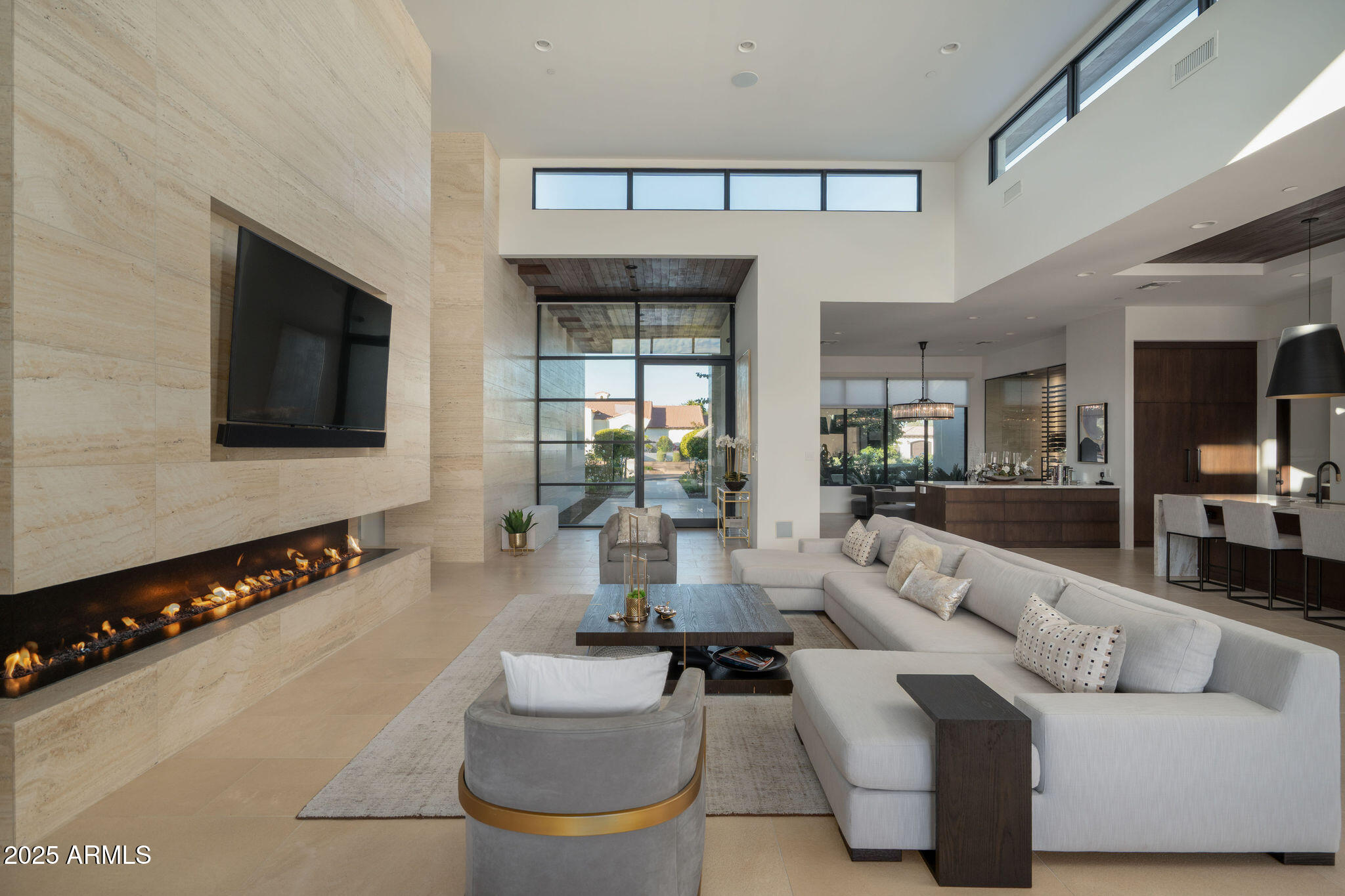 5333 E VIA LOS CABALLOS