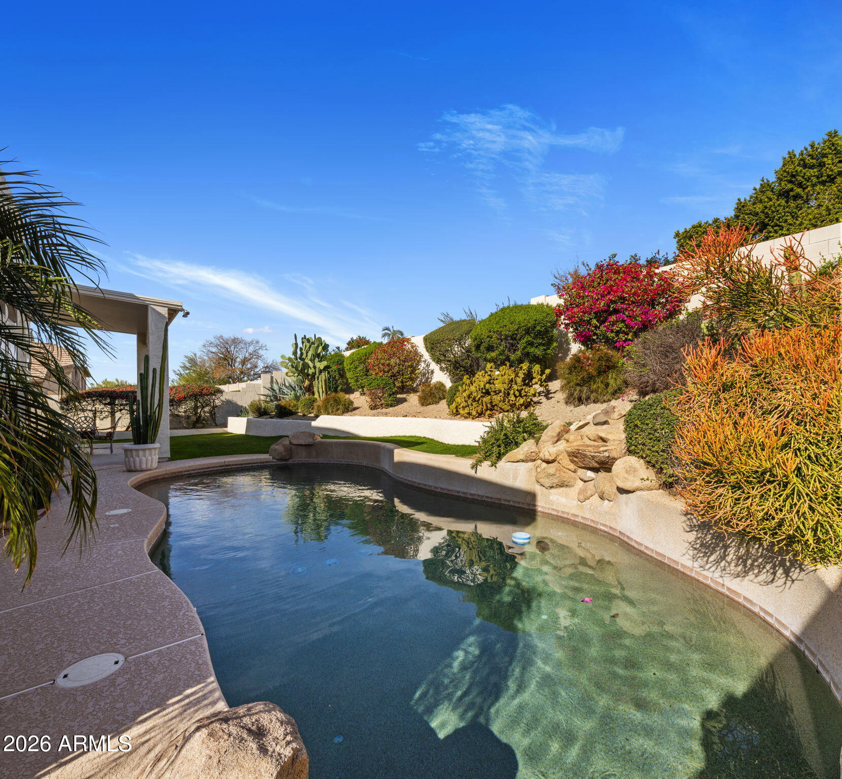 7652 E SOFTWIND Drive