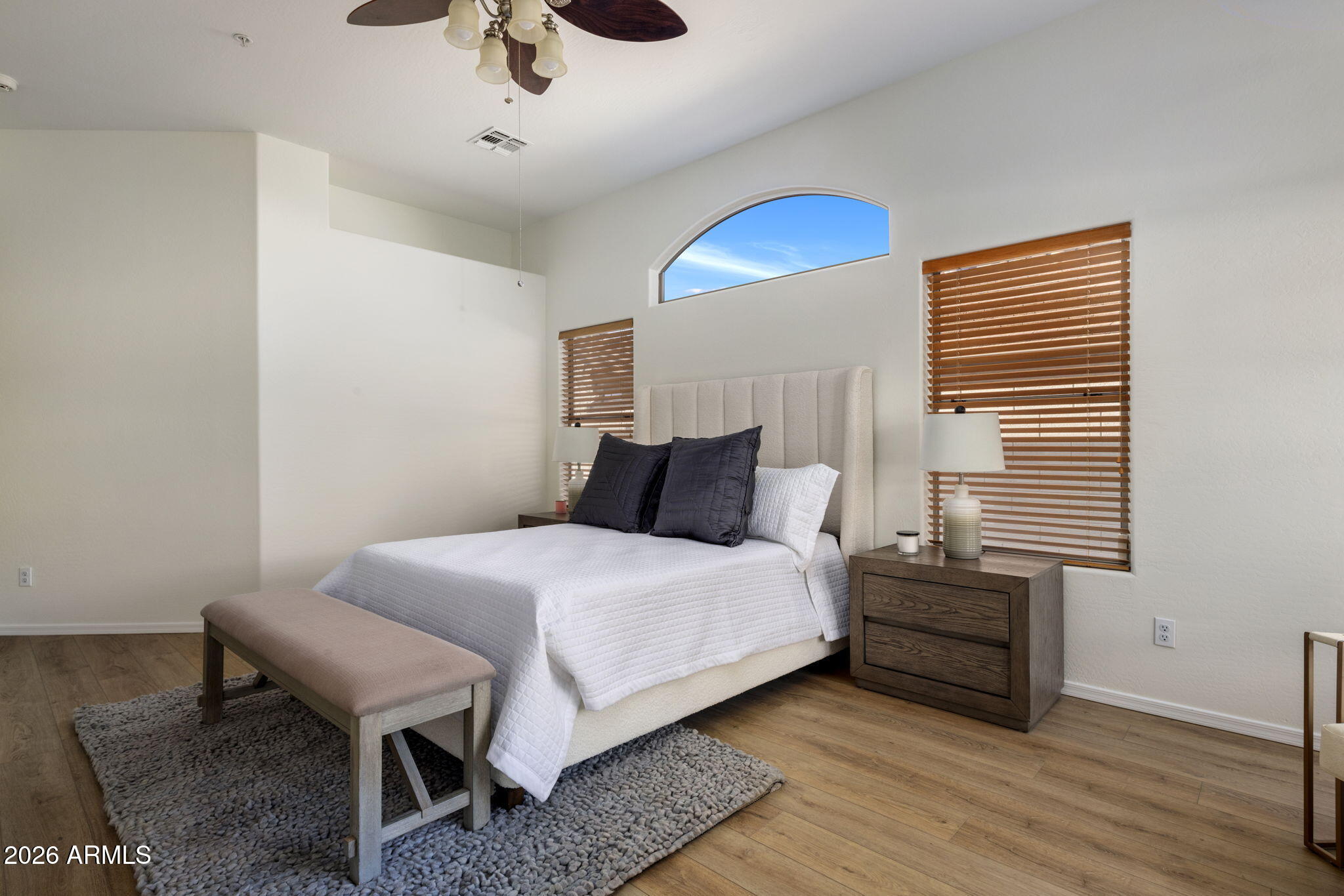 7652 E SOFTWIND Drive