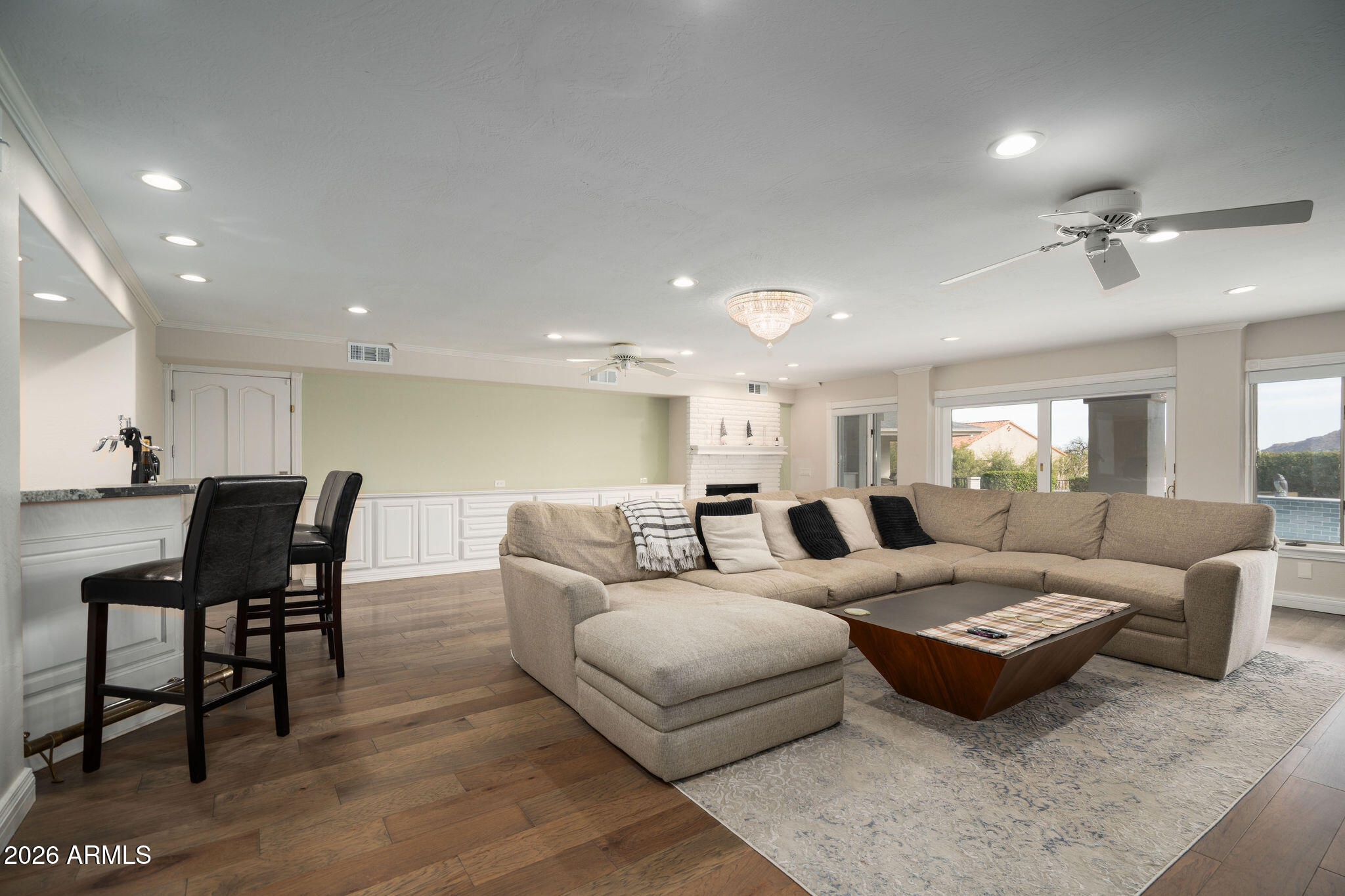 4401 E SPARKLING Lane