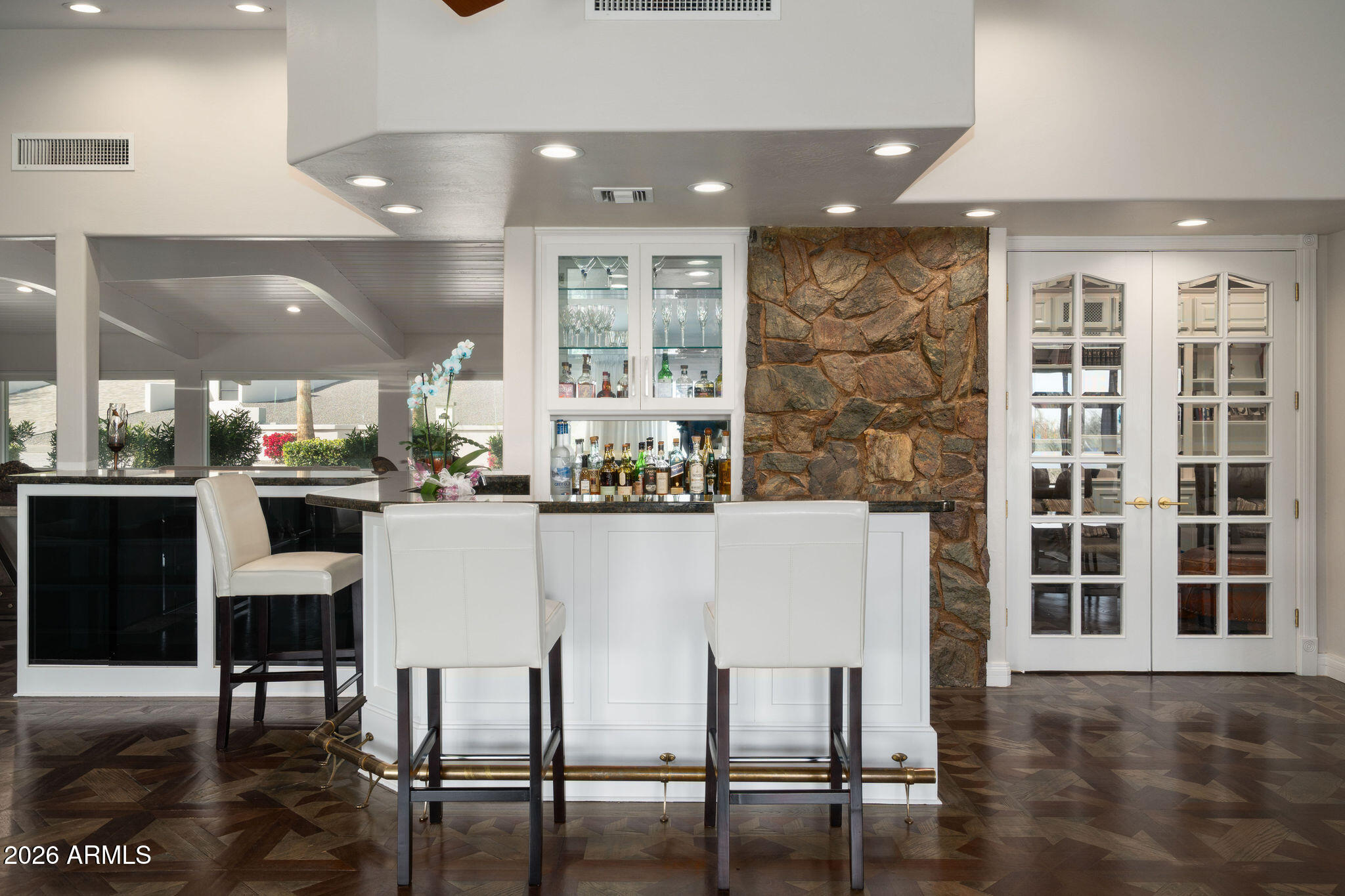 4401 E SPARKLING Lane