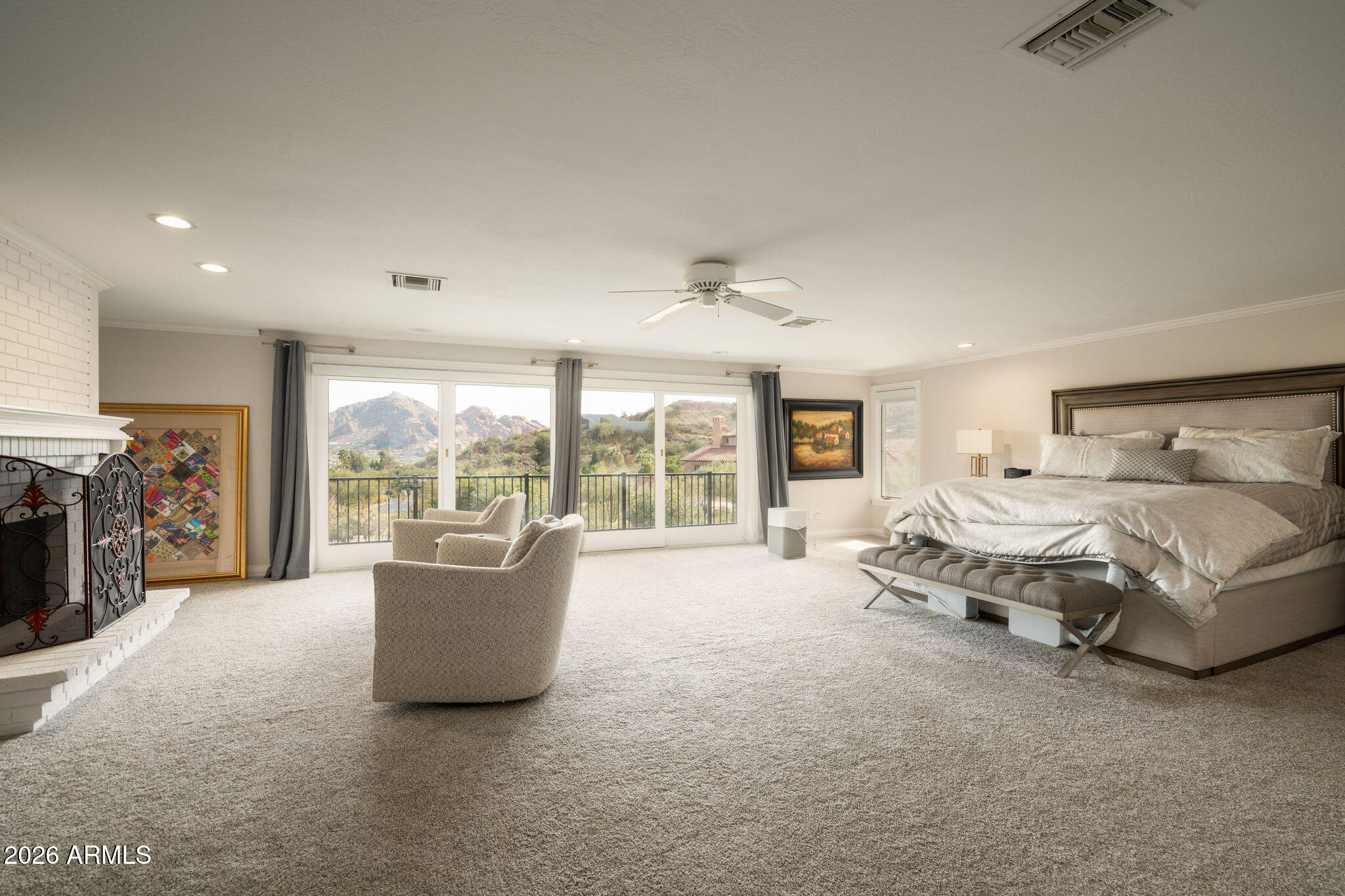 4401 E SPARKLING Lane