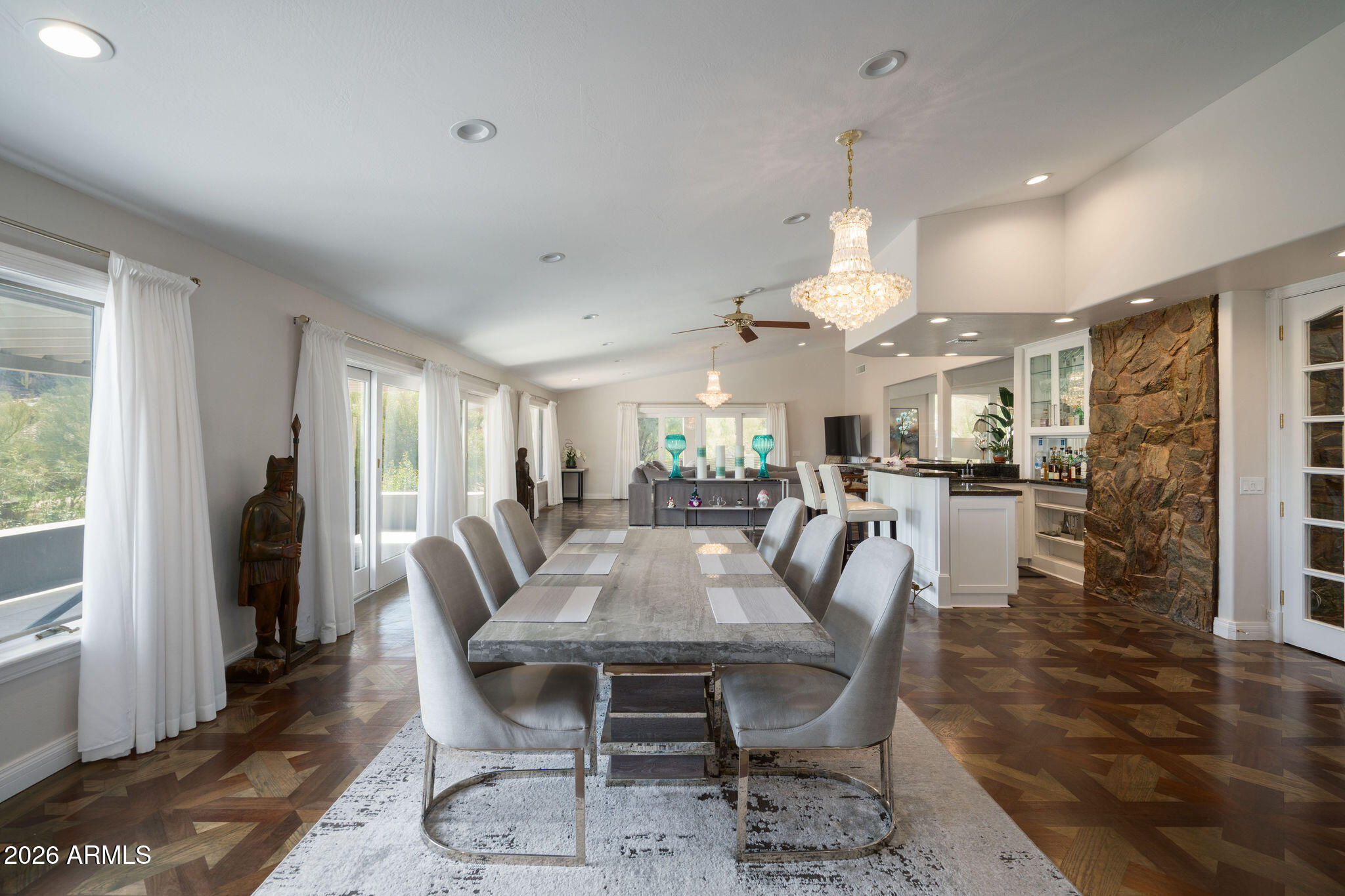 4401 E SPARKLING Lane