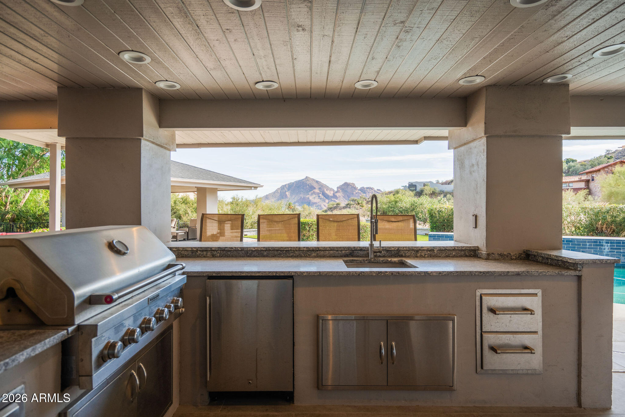 4401 E SPARKLING Lane