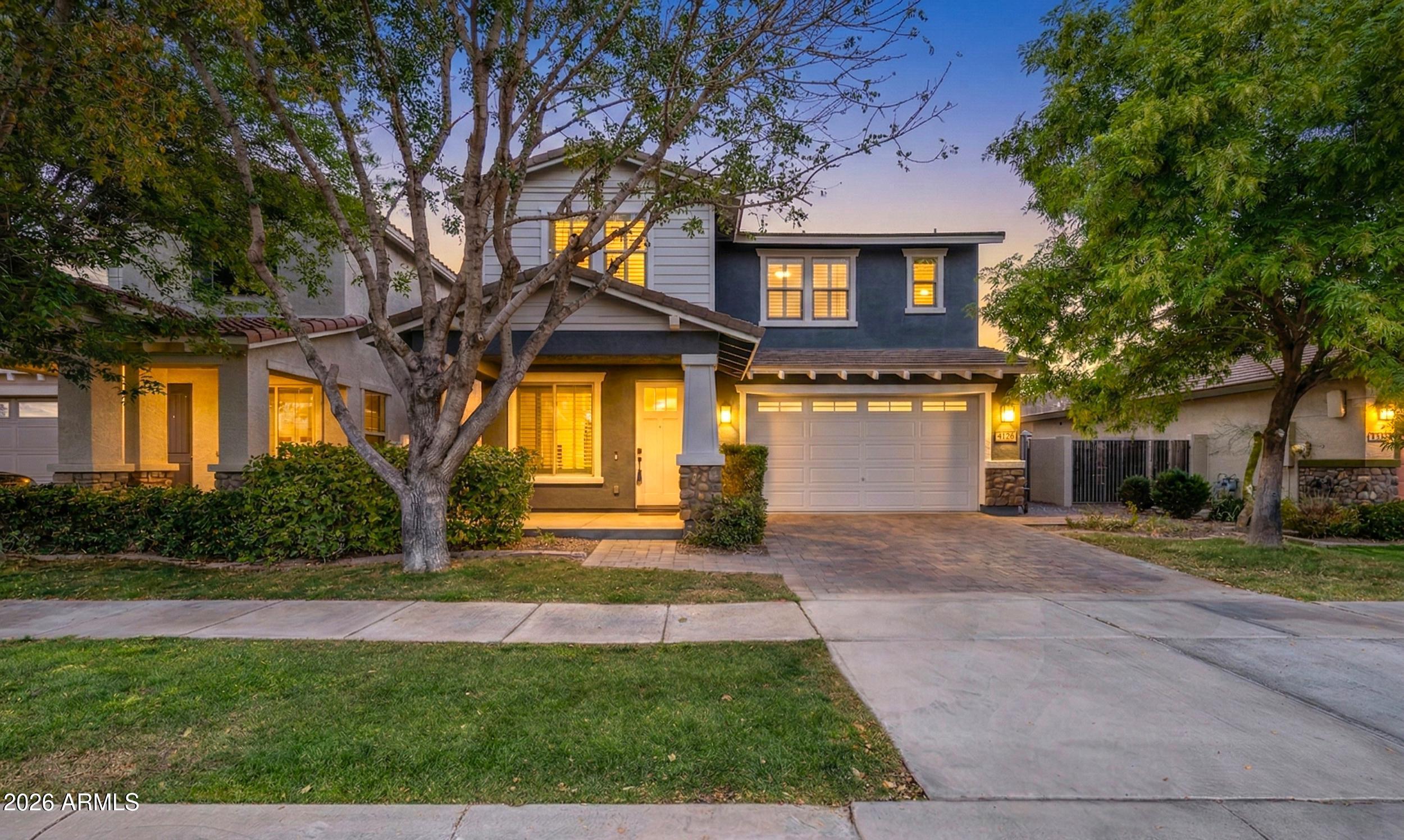 4126 E RAWHIDE Street