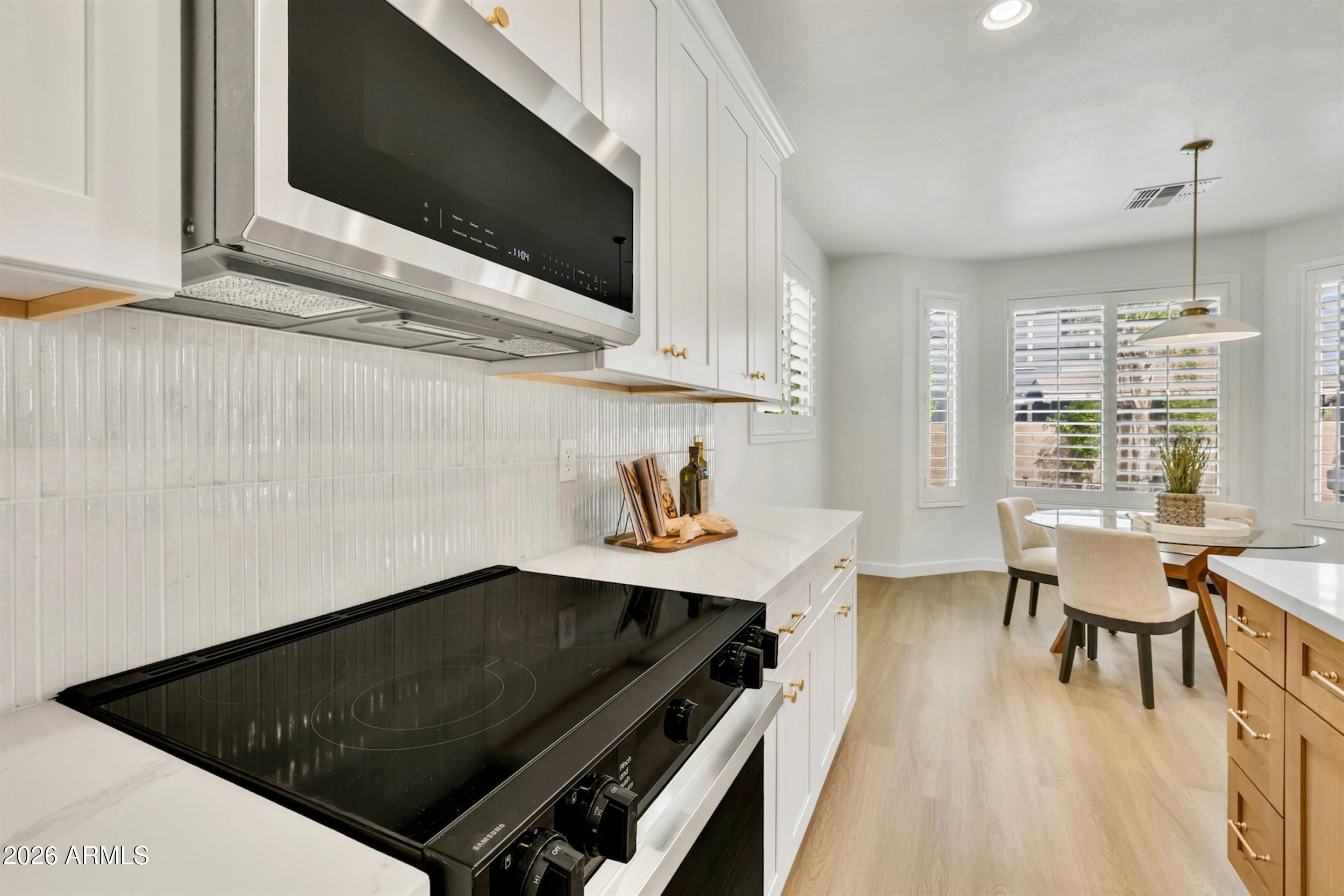 4126 E RAWHIDE Street