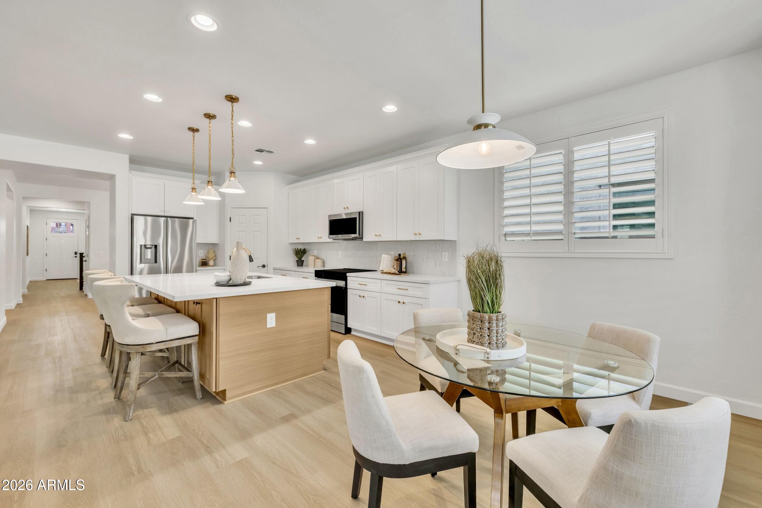 4126 E RAWHIDE Street