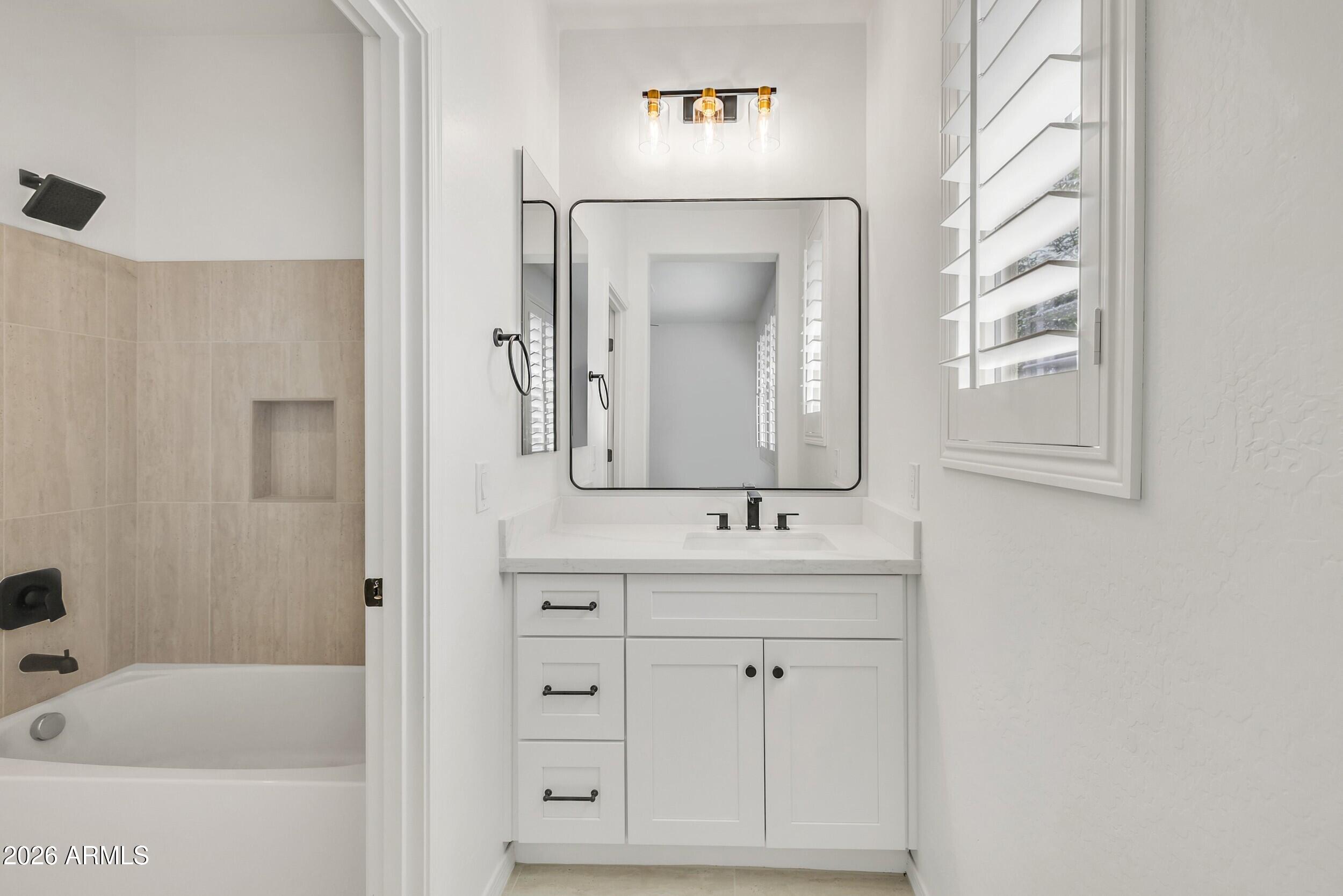 4126 E RAWHIDE Street