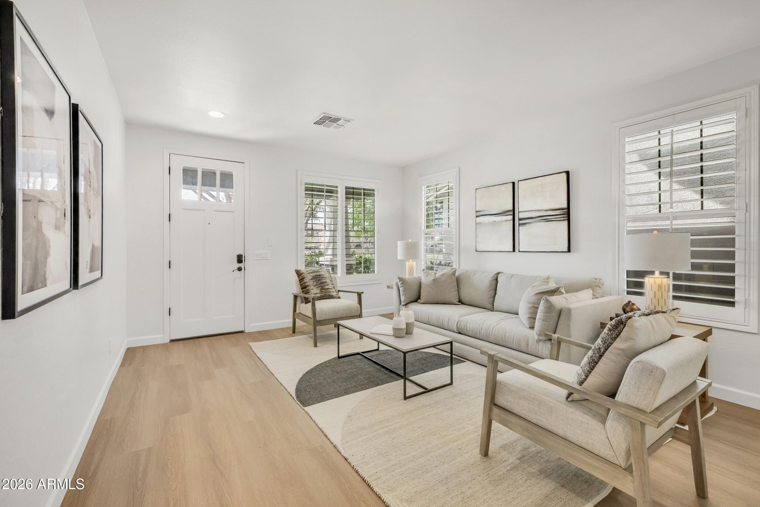 4126 E RAWHIDE Street