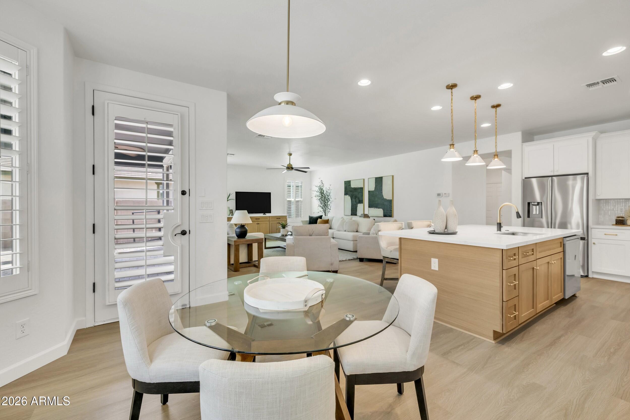 4126 E RAWHIDE Street