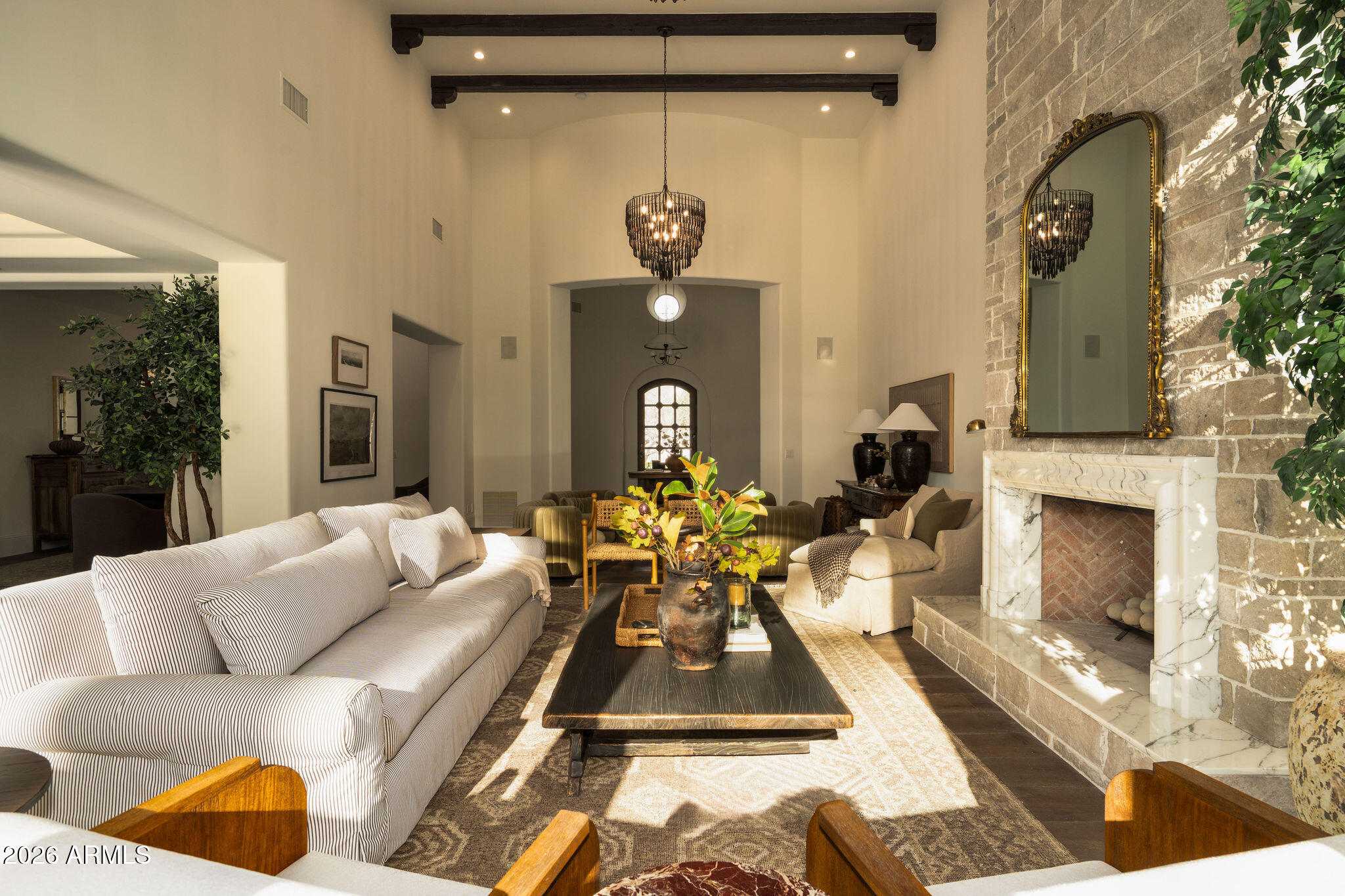 6641 E MEADOWLARK Lane