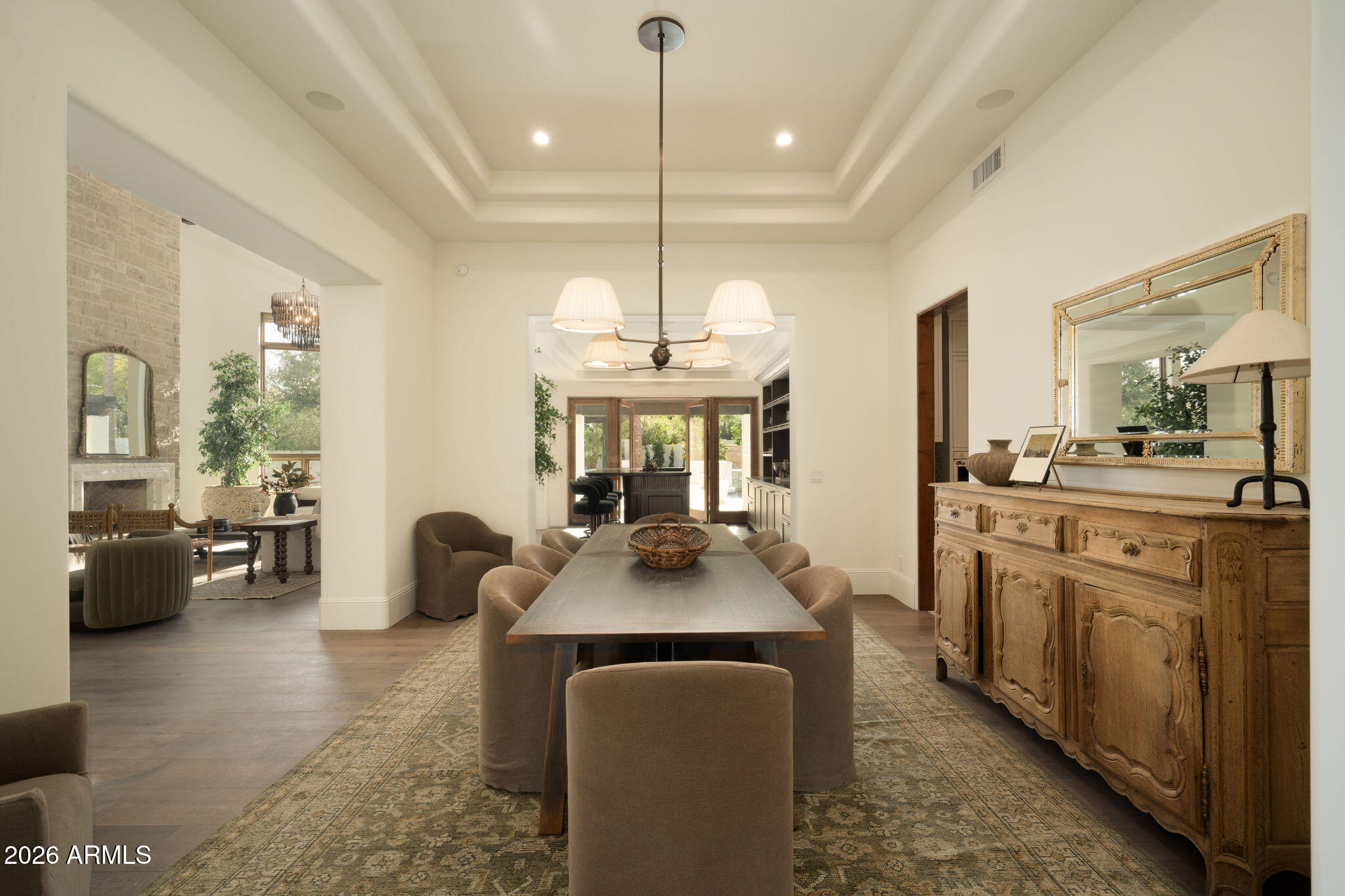 6641 E MEADOWLARK Lane