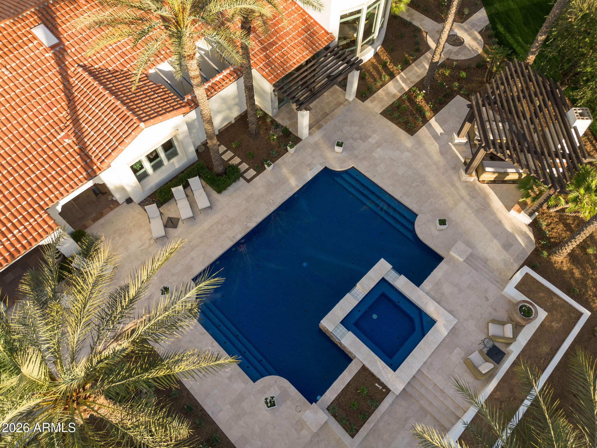 6641 E MEADOWLARK Lane