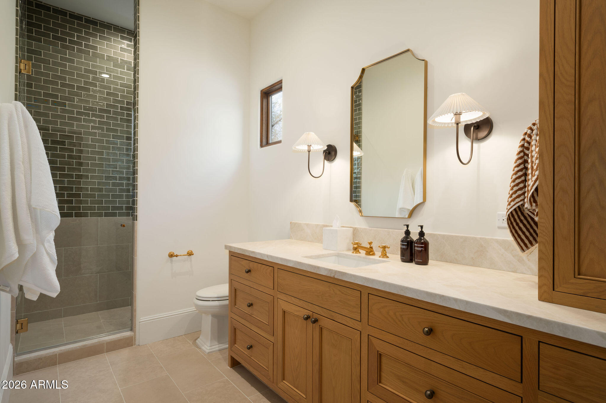 6641 E MEADOWLARK Lane