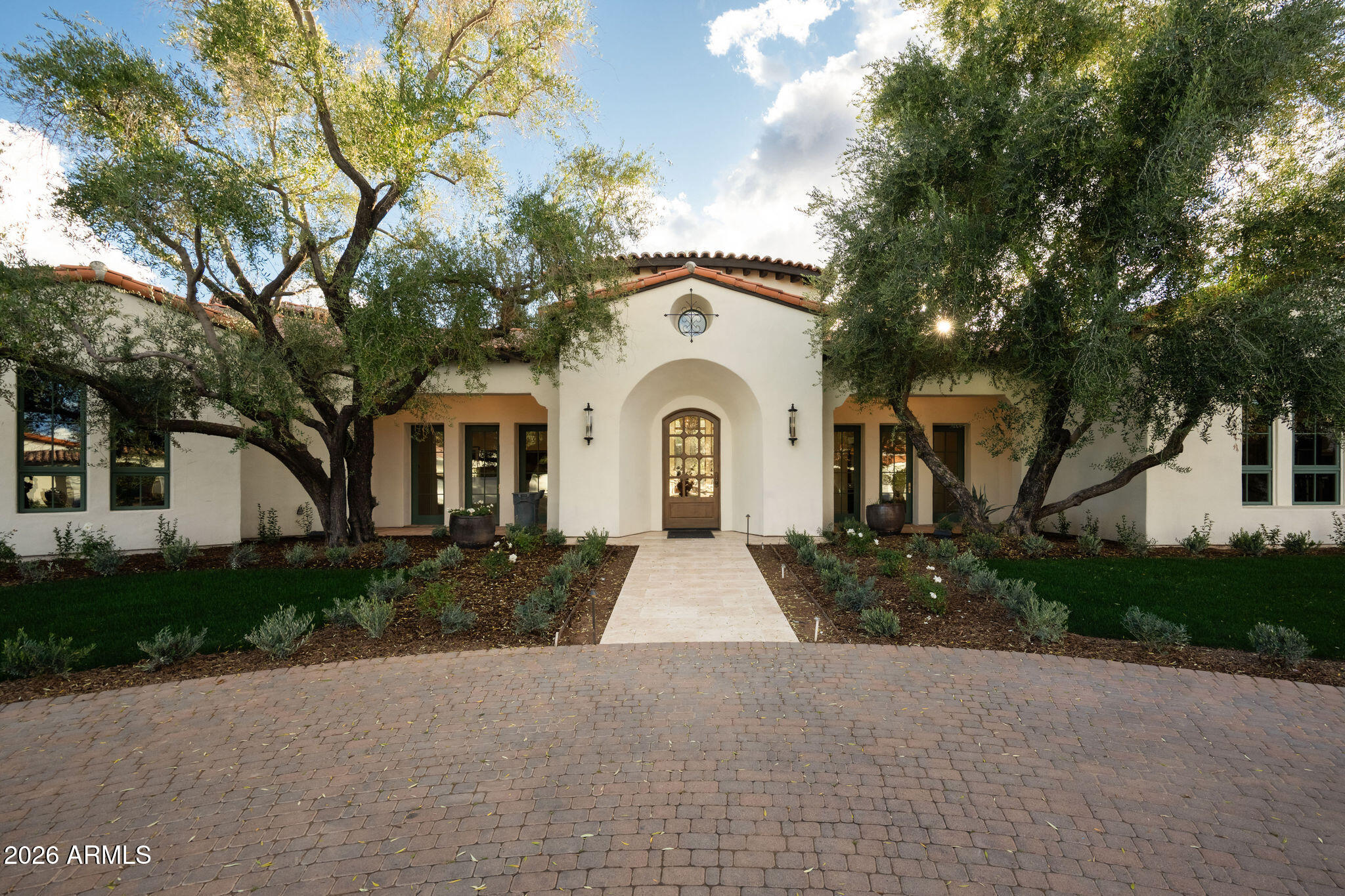 6641 E MEADOWLARK Lane