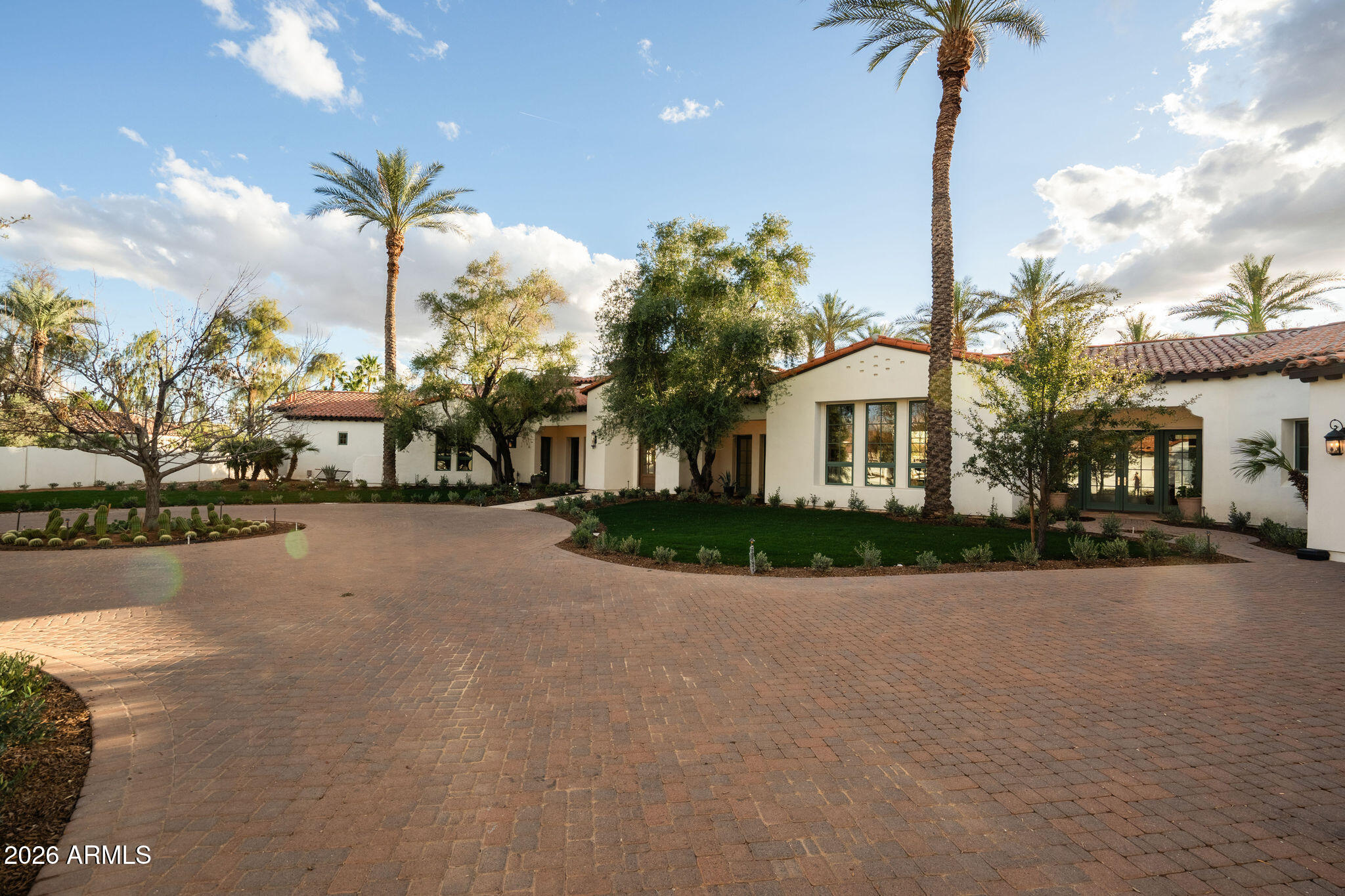 6641 E MEADOWLARK Lane