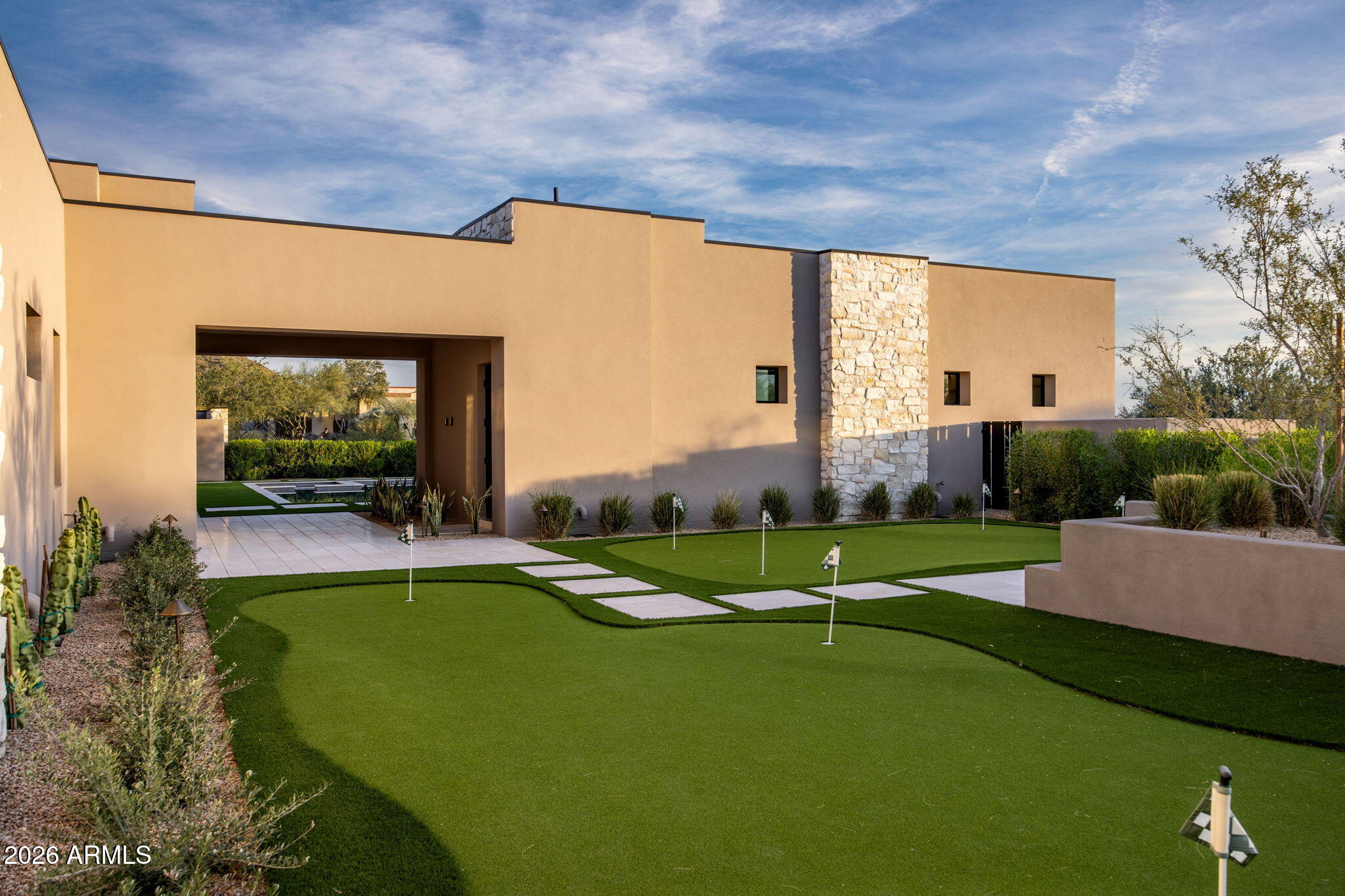 7498 E WHISPER ROCK Trail