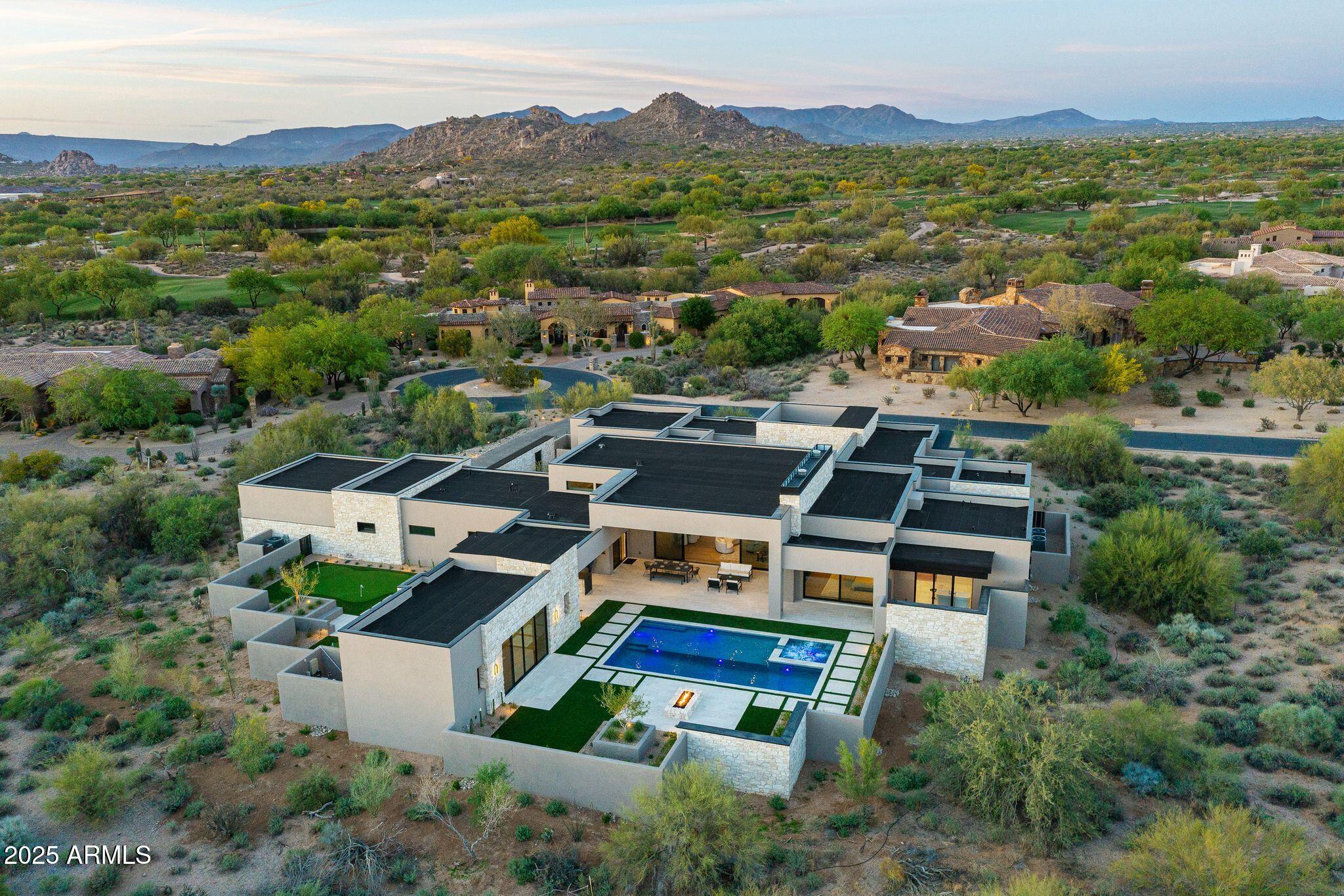 7498 E WHISPER ROCK Trail