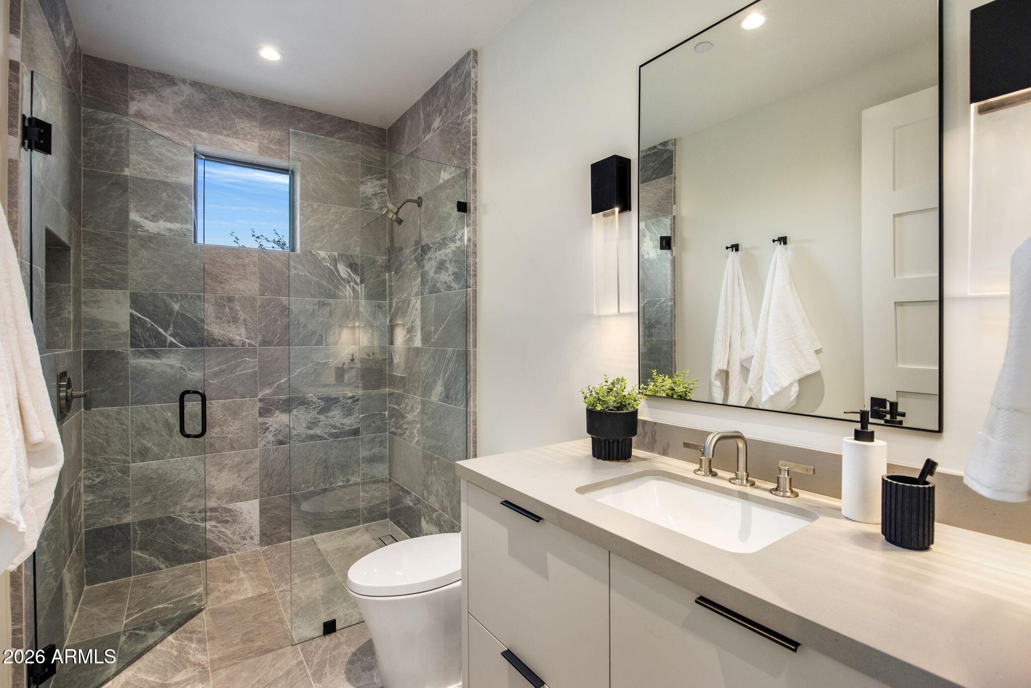 7498 E WHISPER ROCK Trail