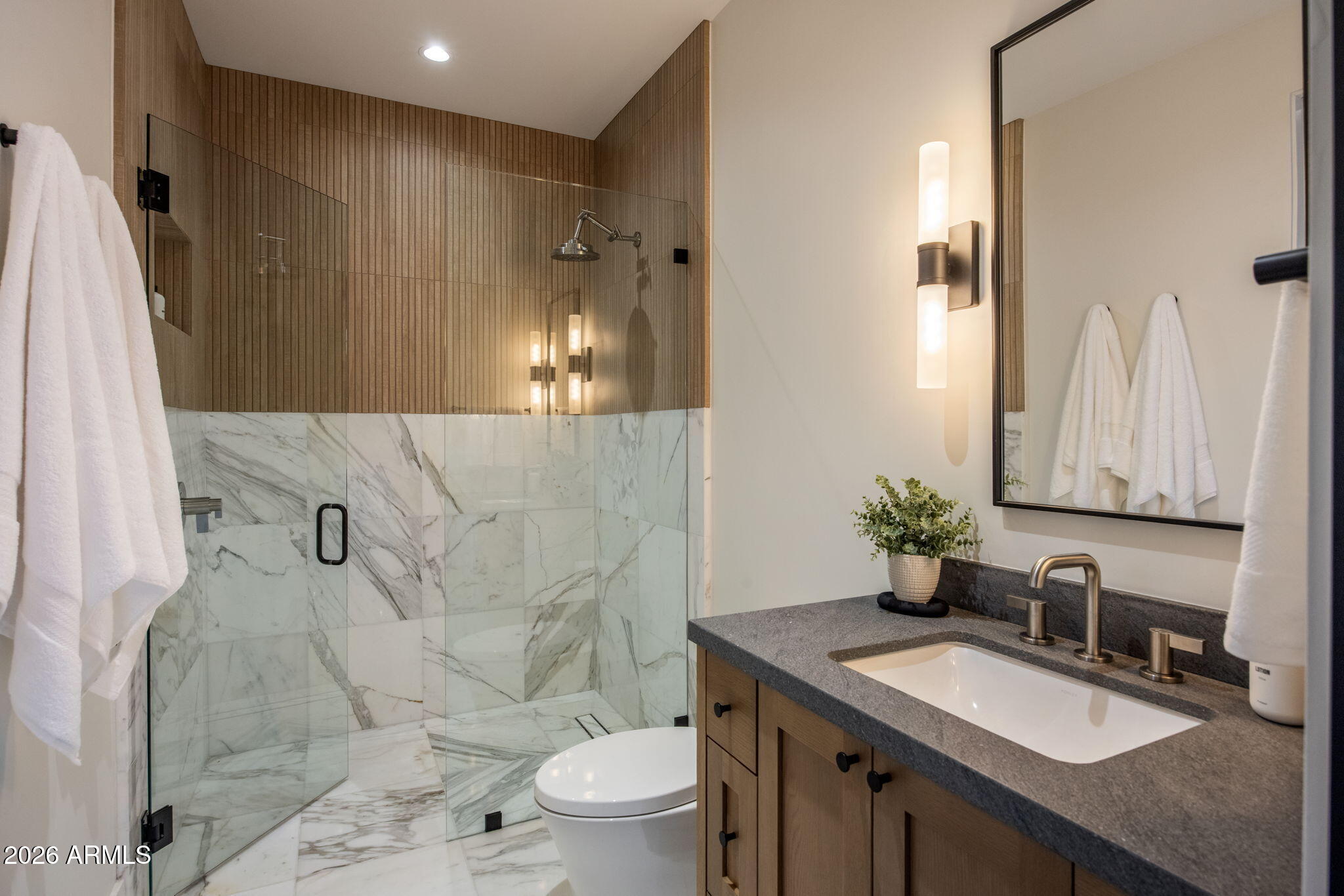 7498 E WHISPER ROCK Trail