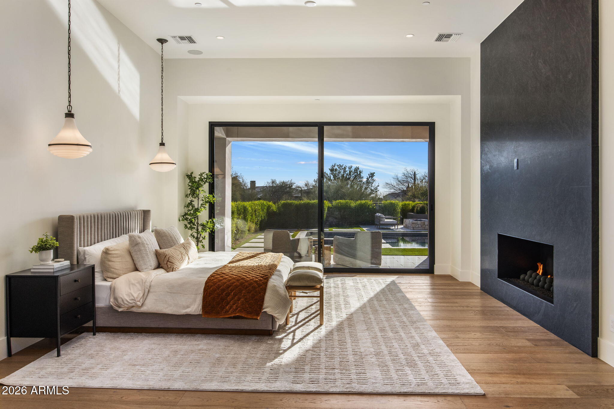 7498 E WHISPER ROCK Trail