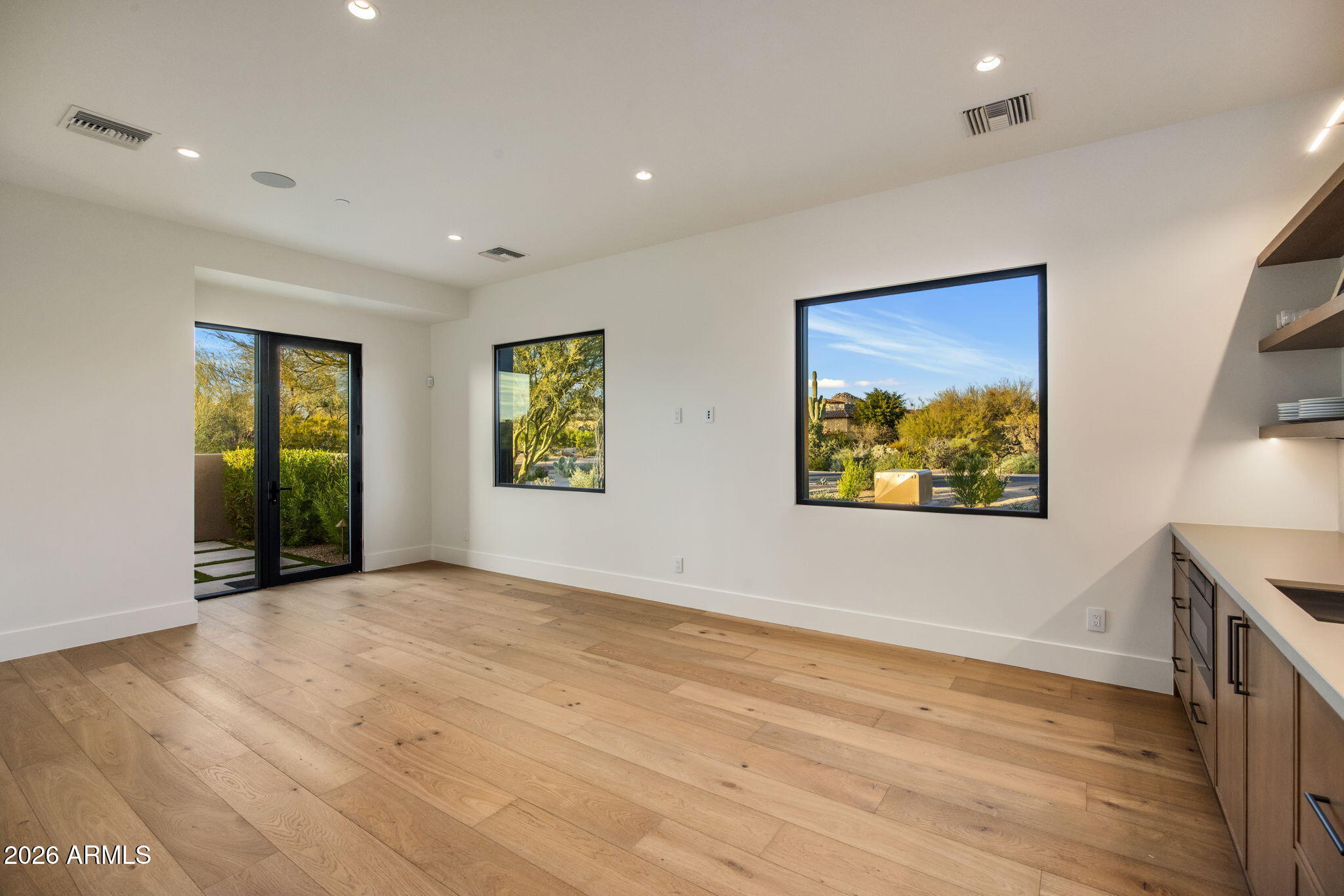 7498 E WHISPER ROCK Trail