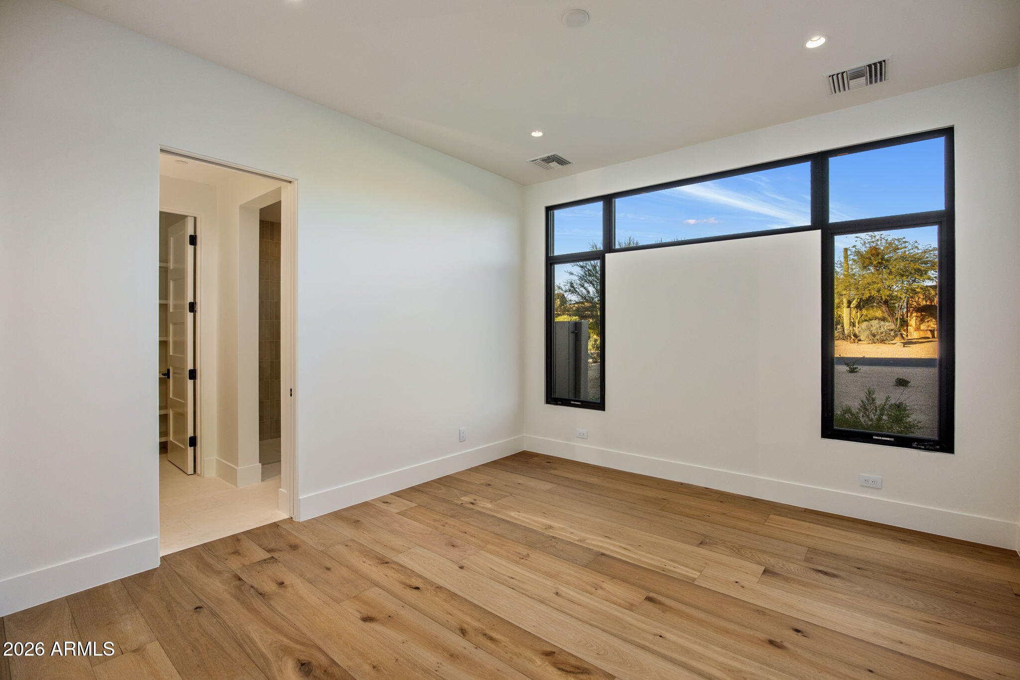 7498 E WHISPER ROCK Trail