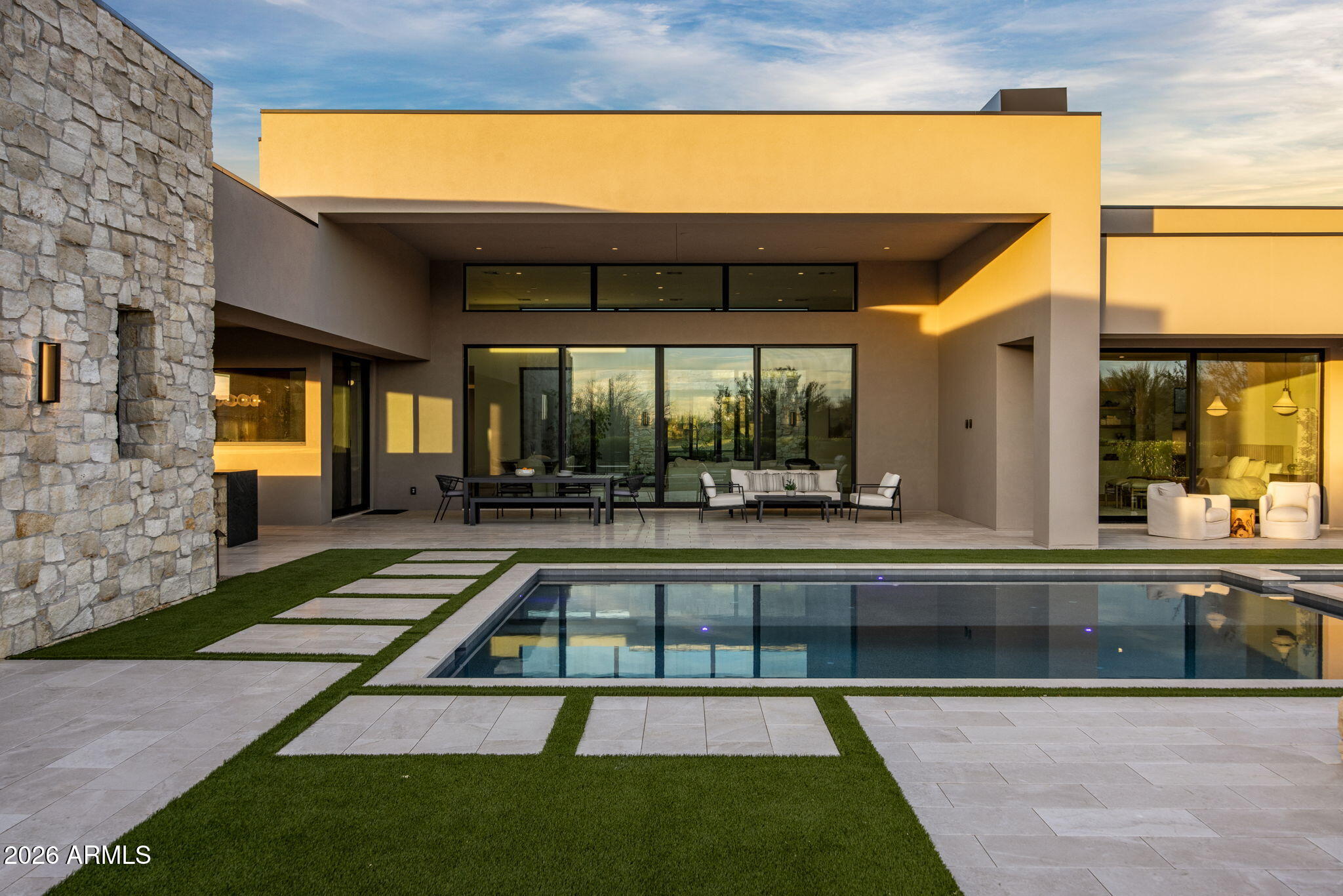 7498 E WHISPER ROCK Trail