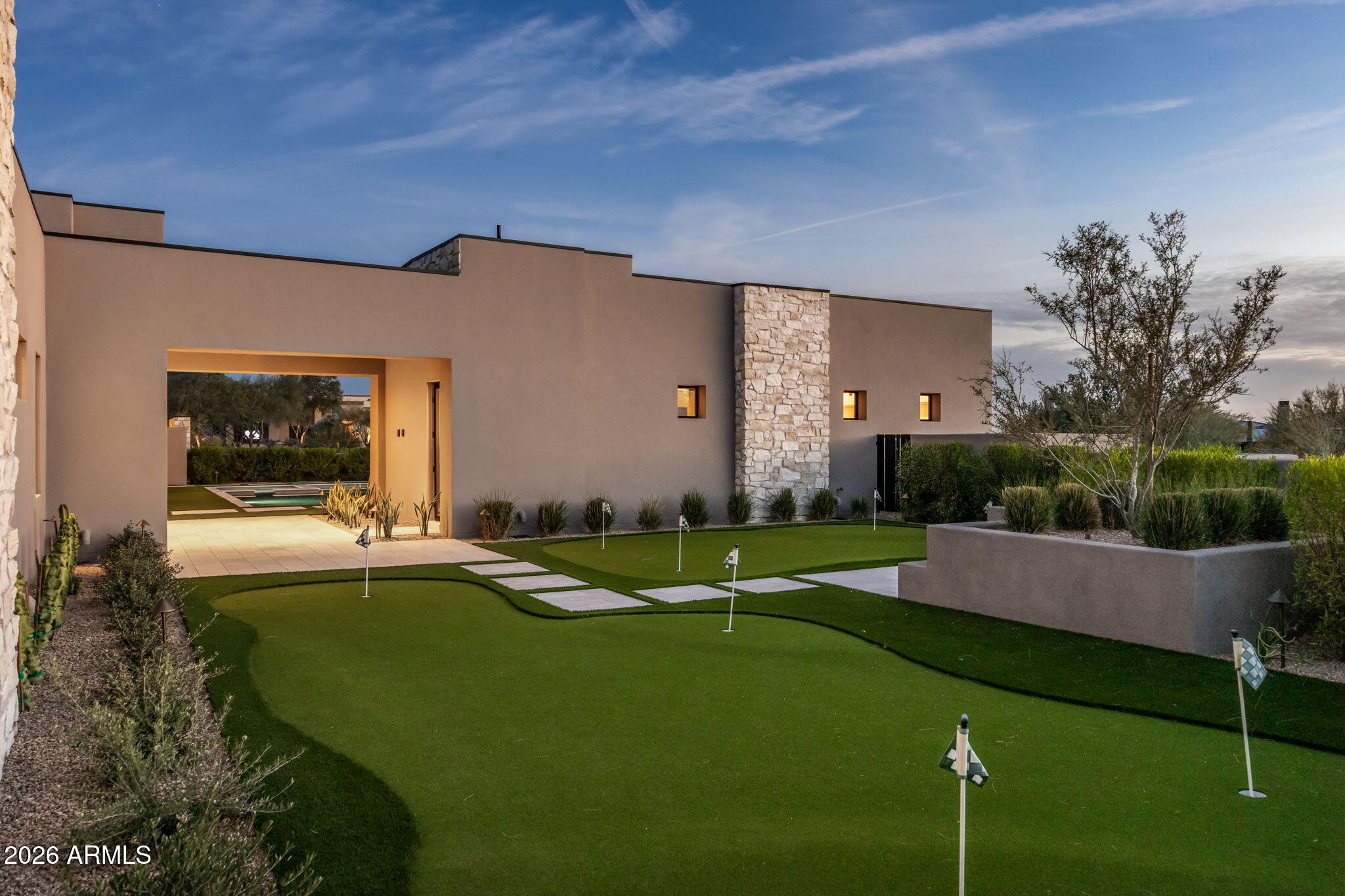 7498 E WHISPER ROCK Trail