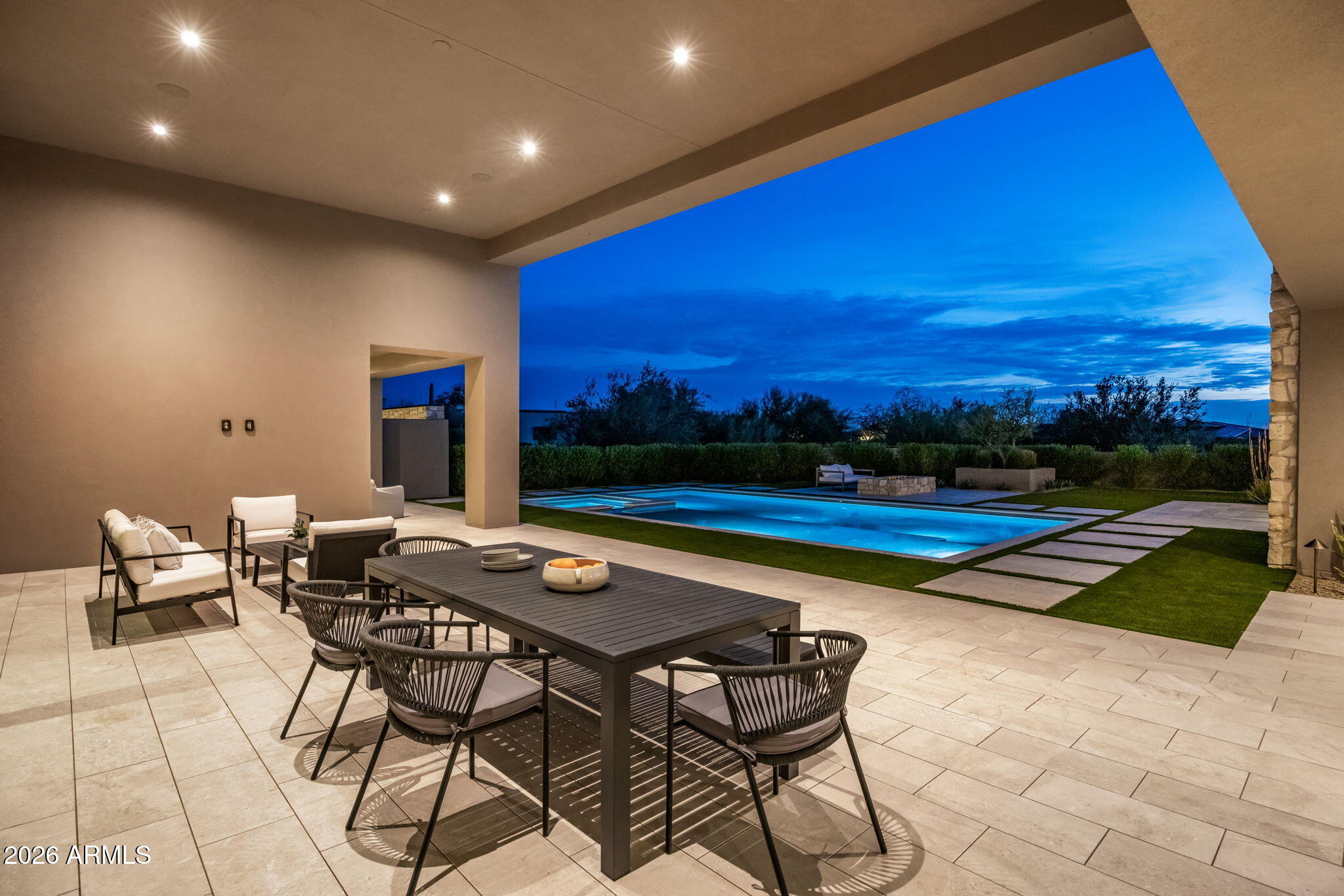 7498 E WHISPER ROCK Trail