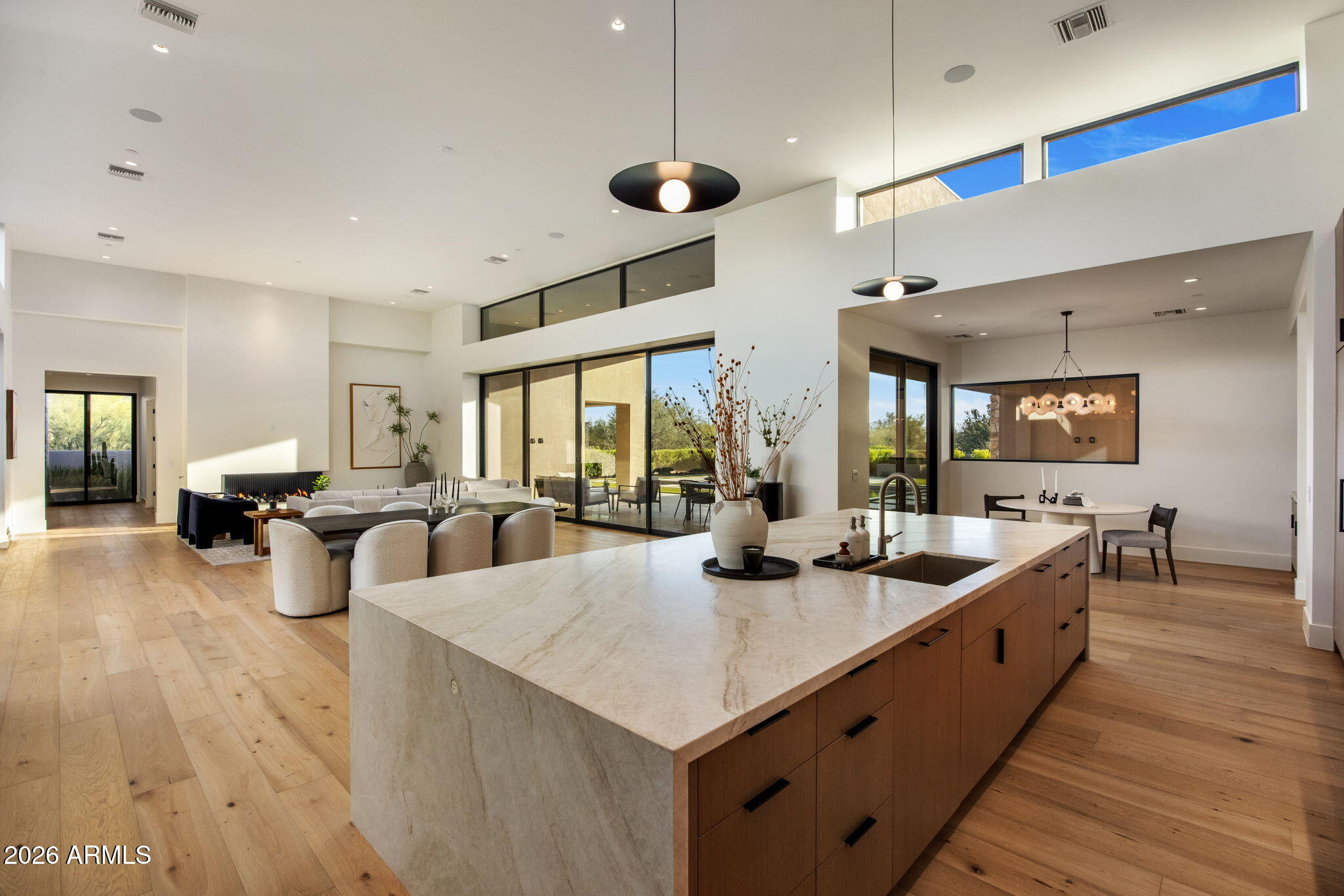 7498 E WHISPER ROCK Trail