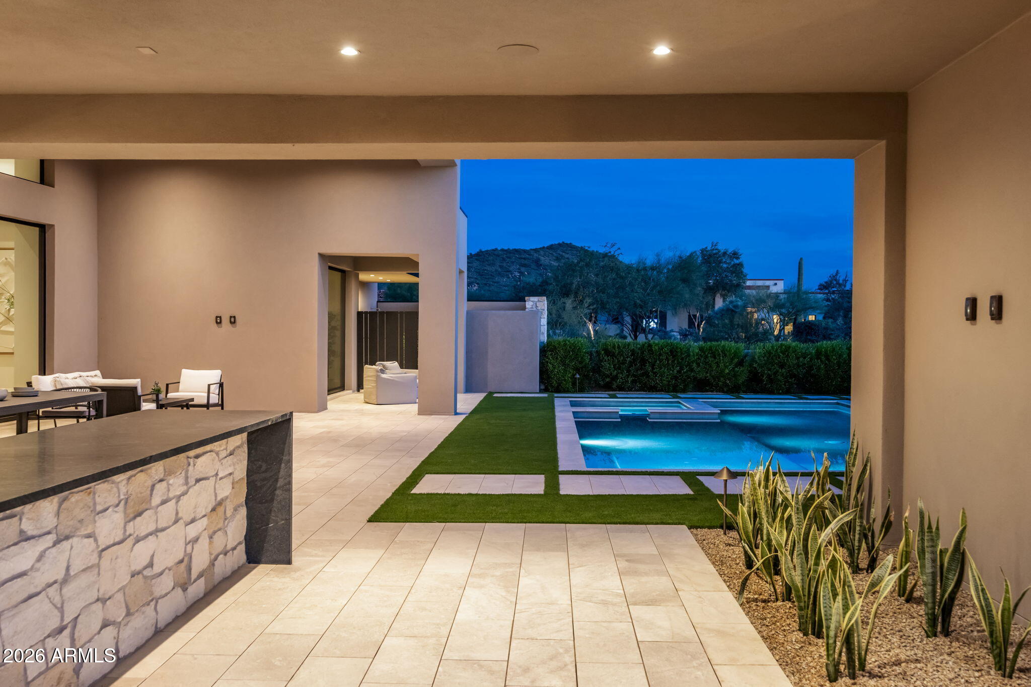7498 E WHISPER ROCK Trail