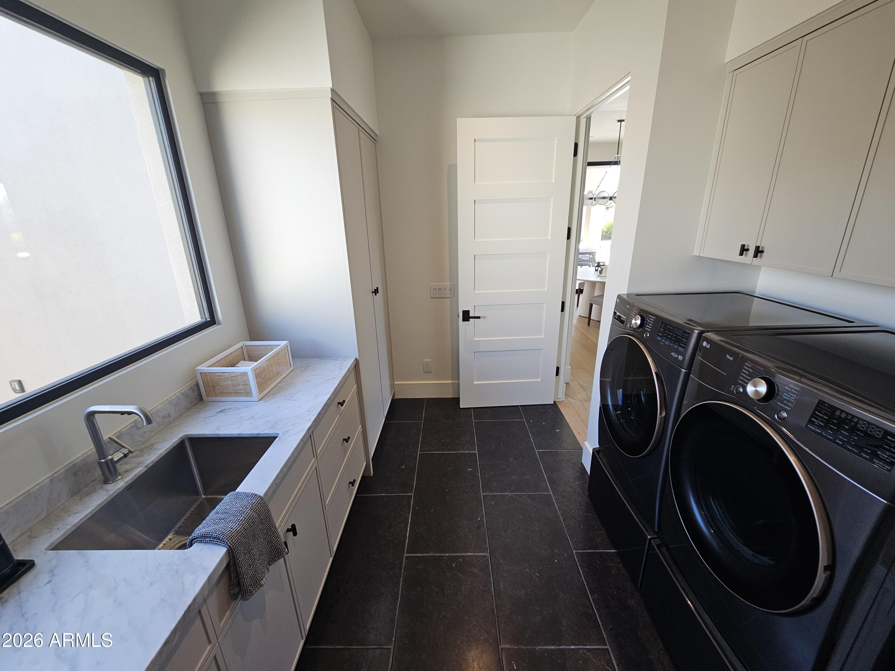 7498 E WHISPER ROCK Trail