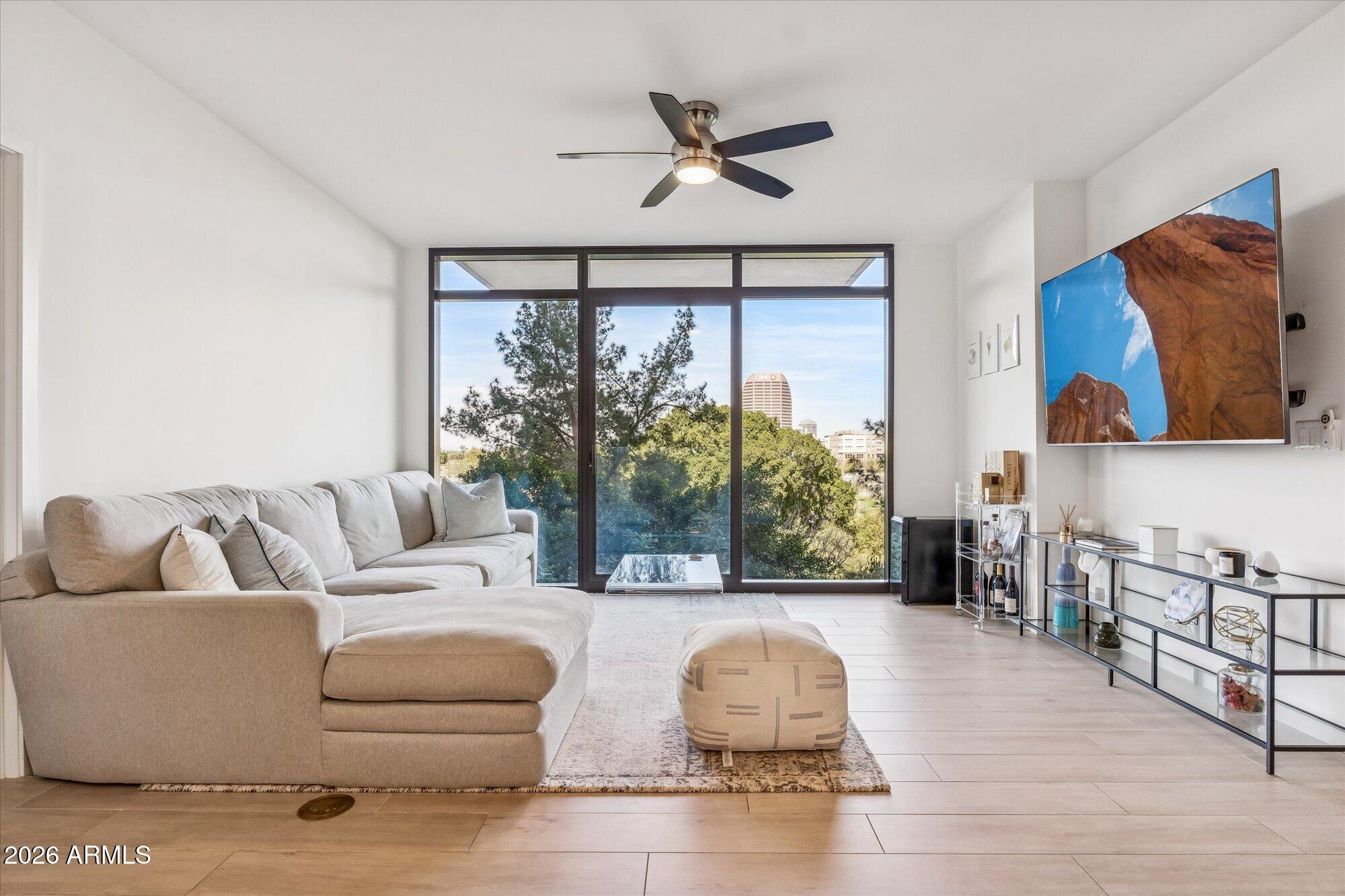 200 W PORTLAND Street 416