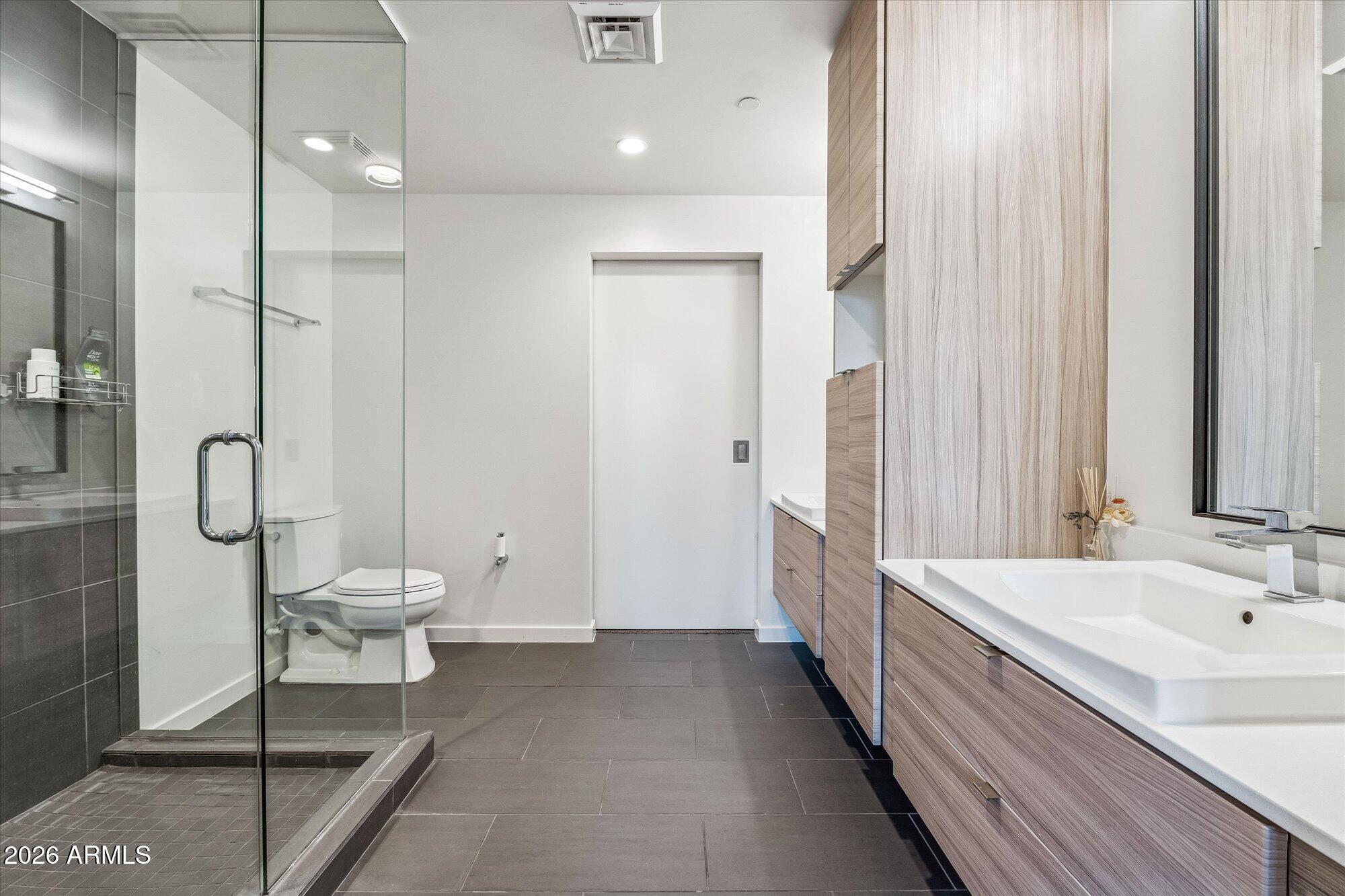 200 W PORTLAND Street 416