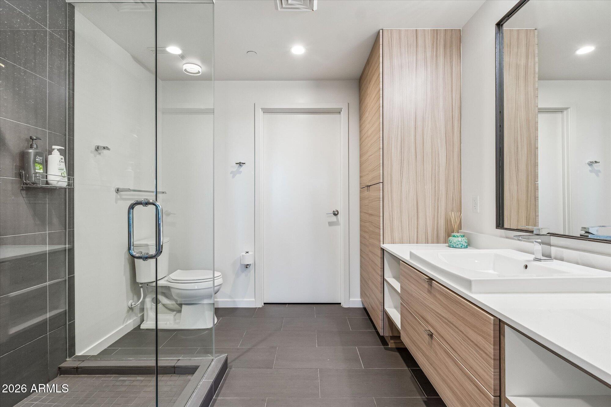 200 W PORTLAND Street 416