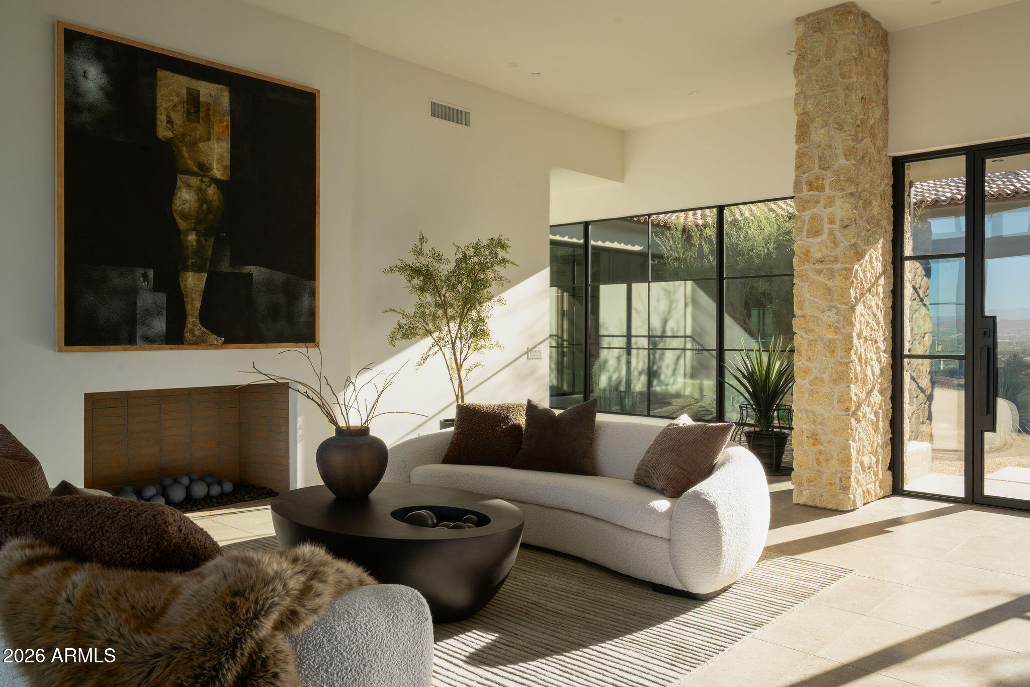 5939 E QUARTZ MOUNTAIN Road