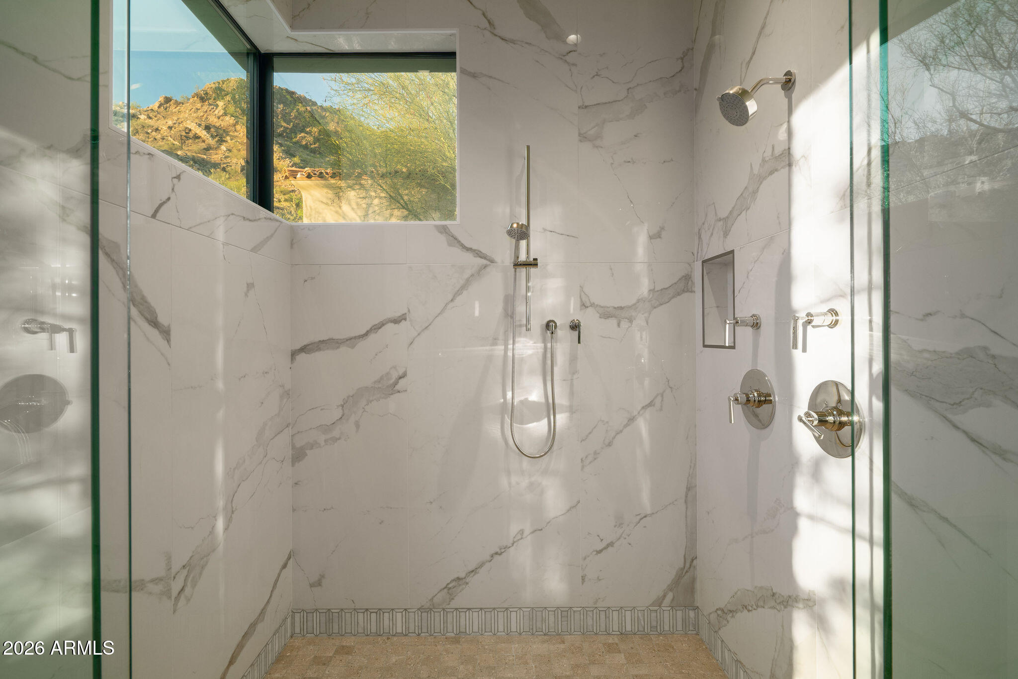 5939 E QUARTZ MOUNTAIN Road