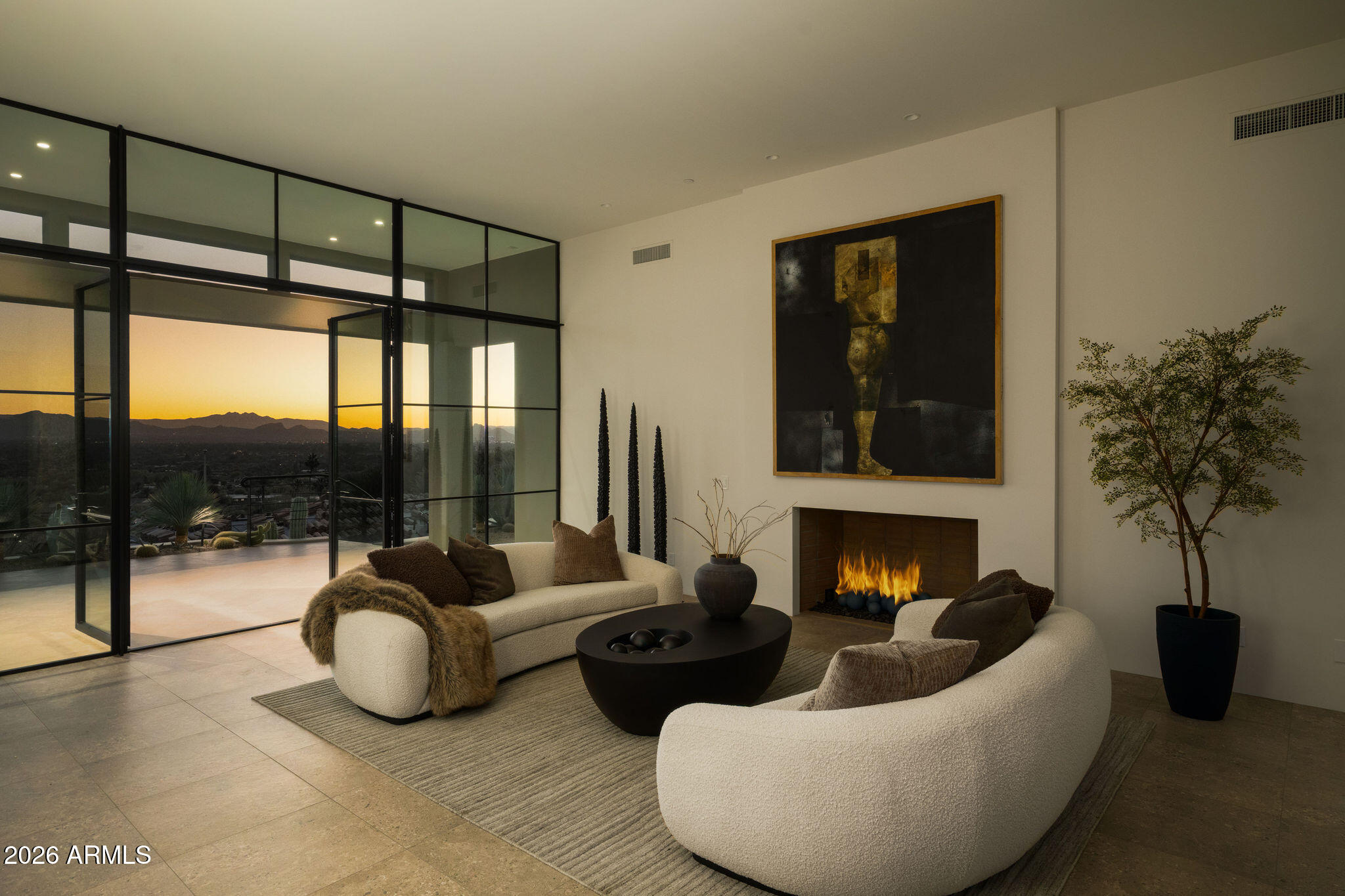 5939 E QUARTZ MOUNTAIN Road