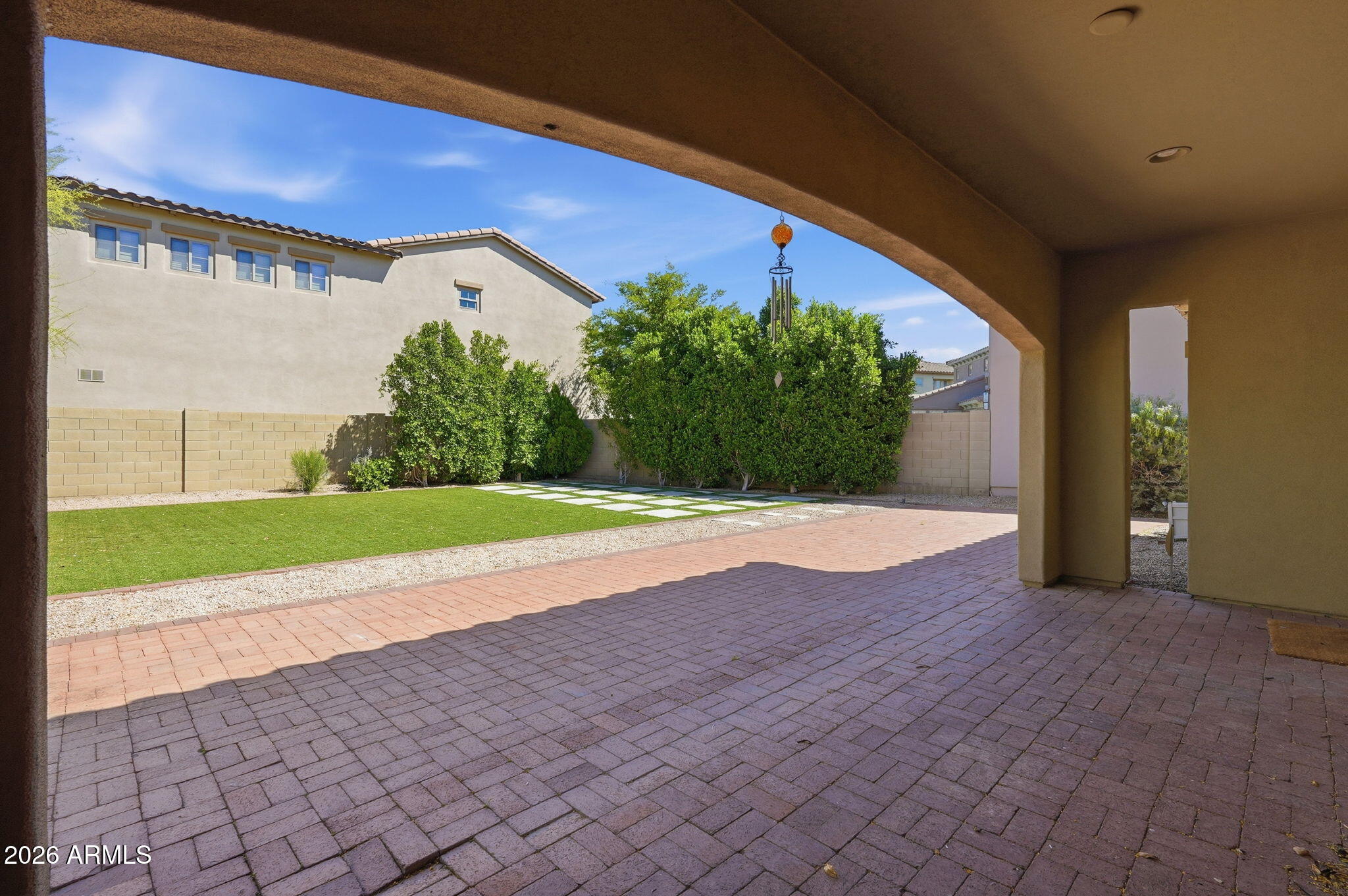 3752 E DONALD Drive
