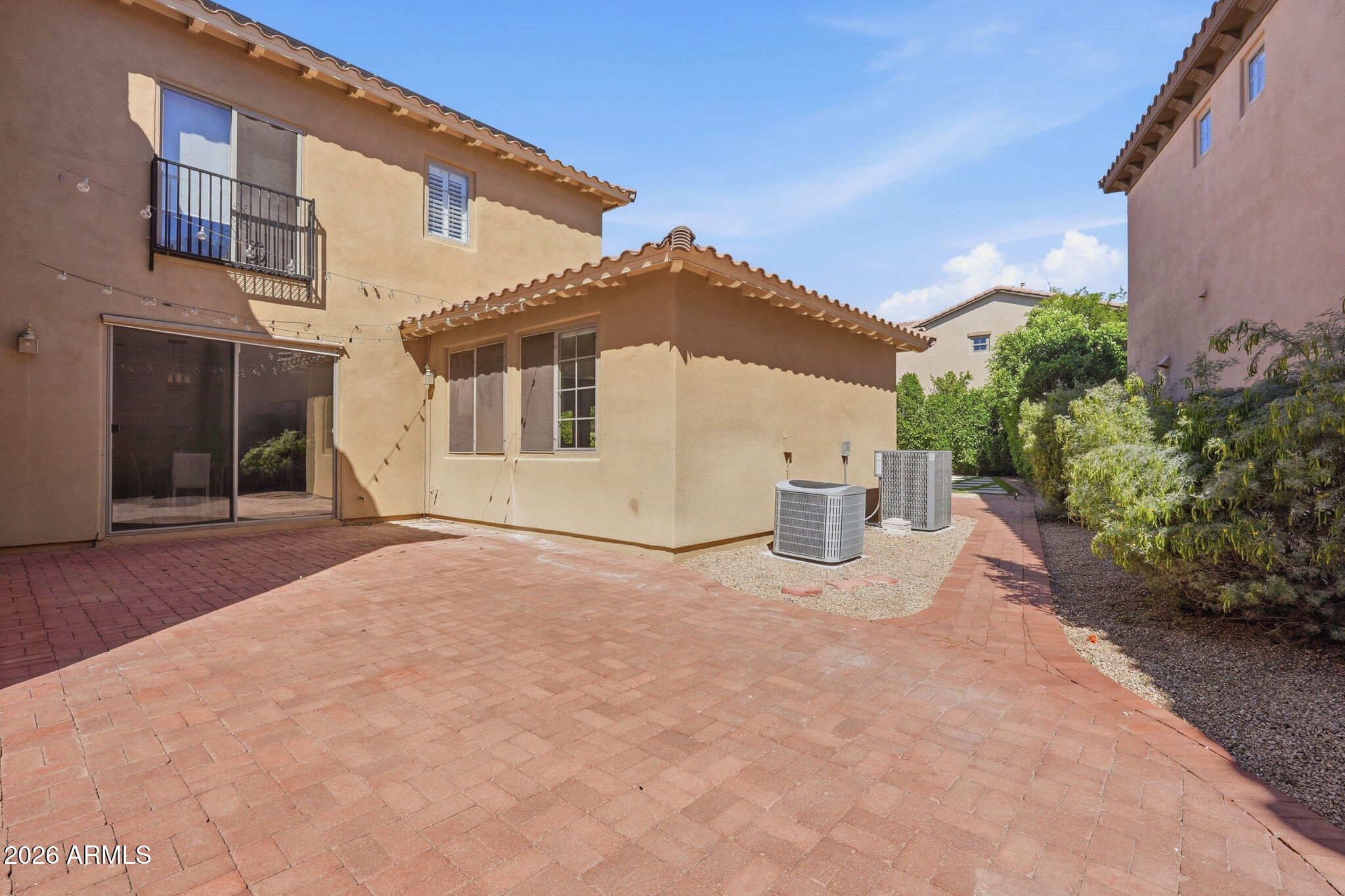 3752 E DONALD Drive