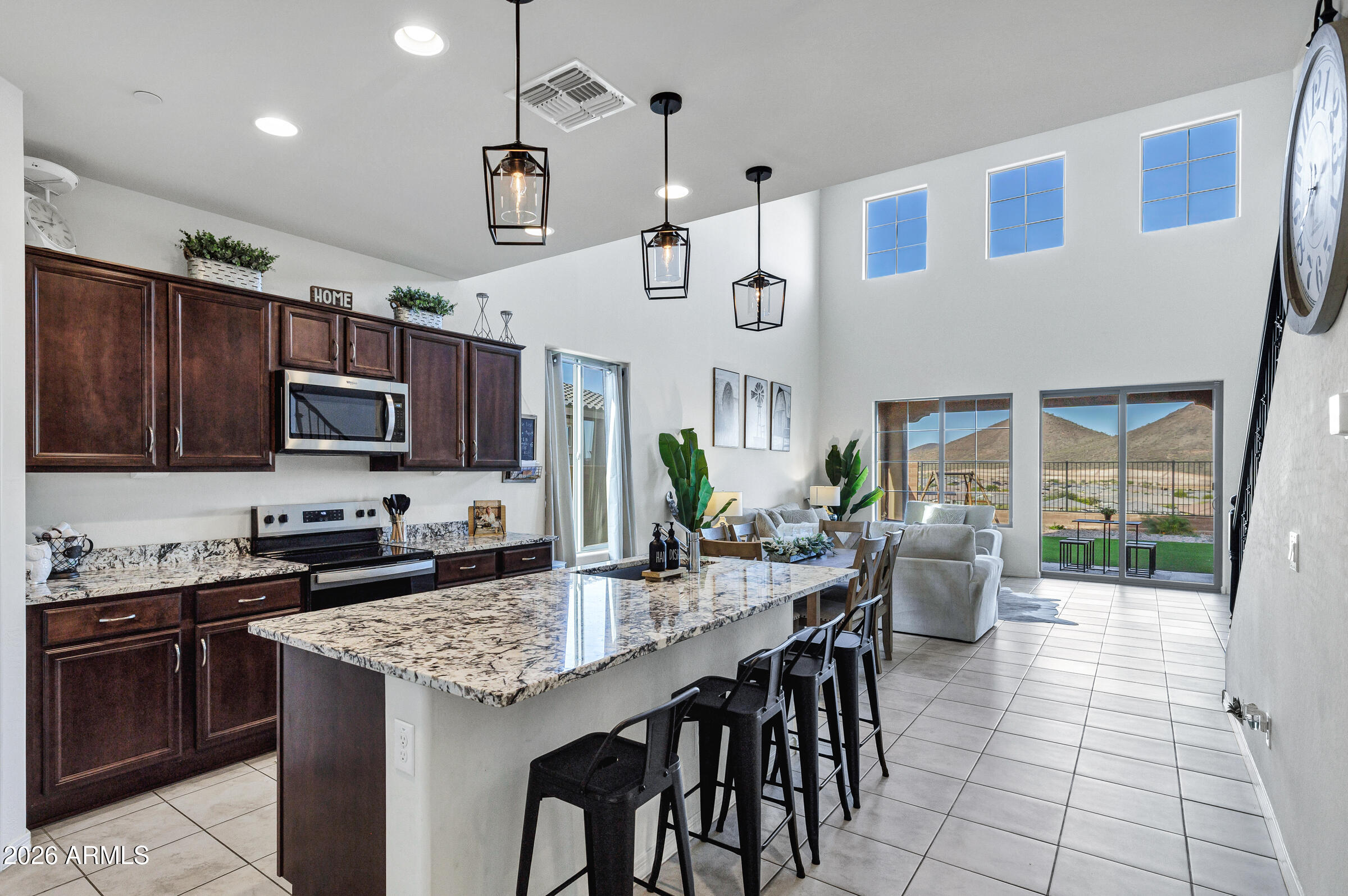 13510 W CALLE DE POMPAS