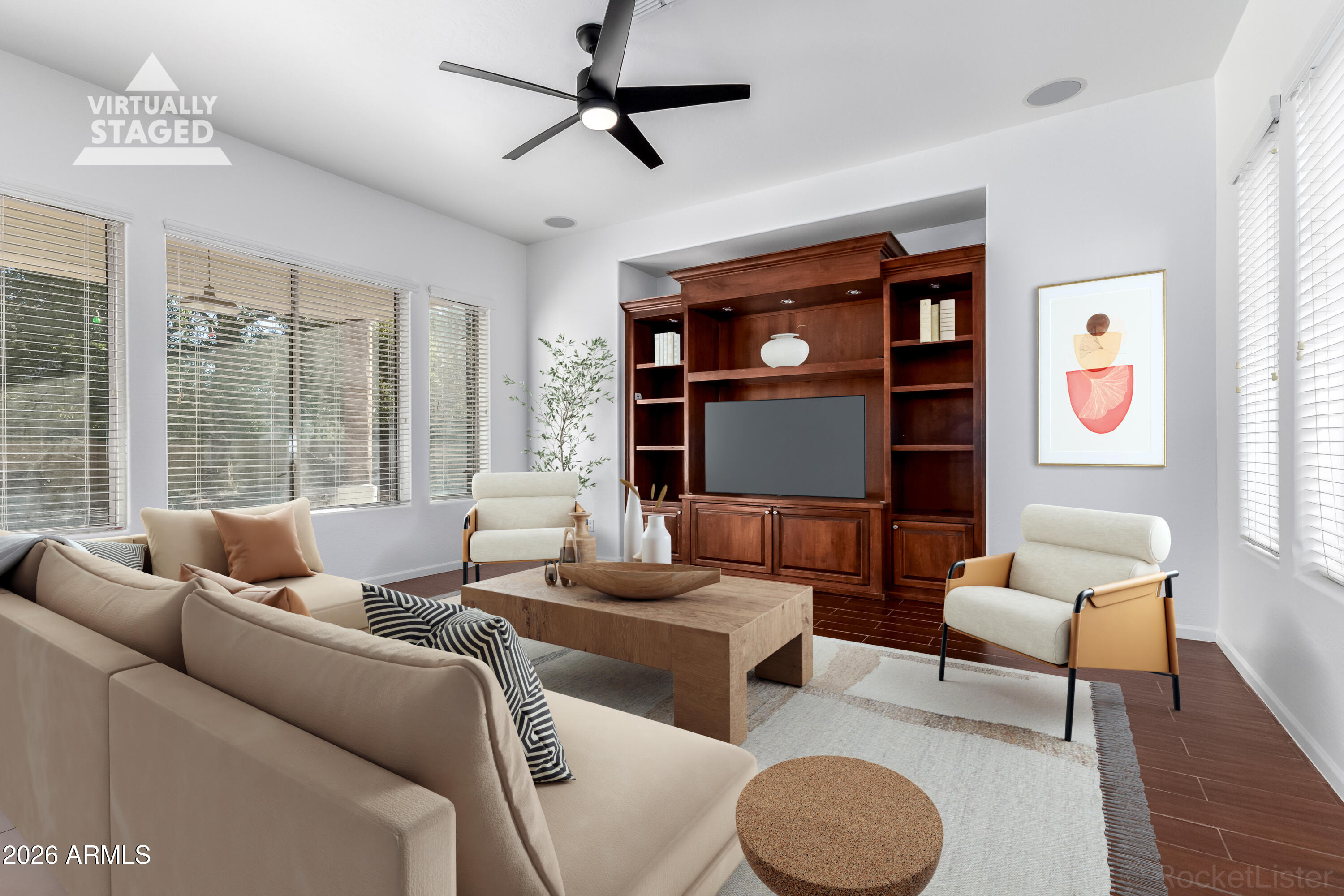 851 E DESERT INN Drive