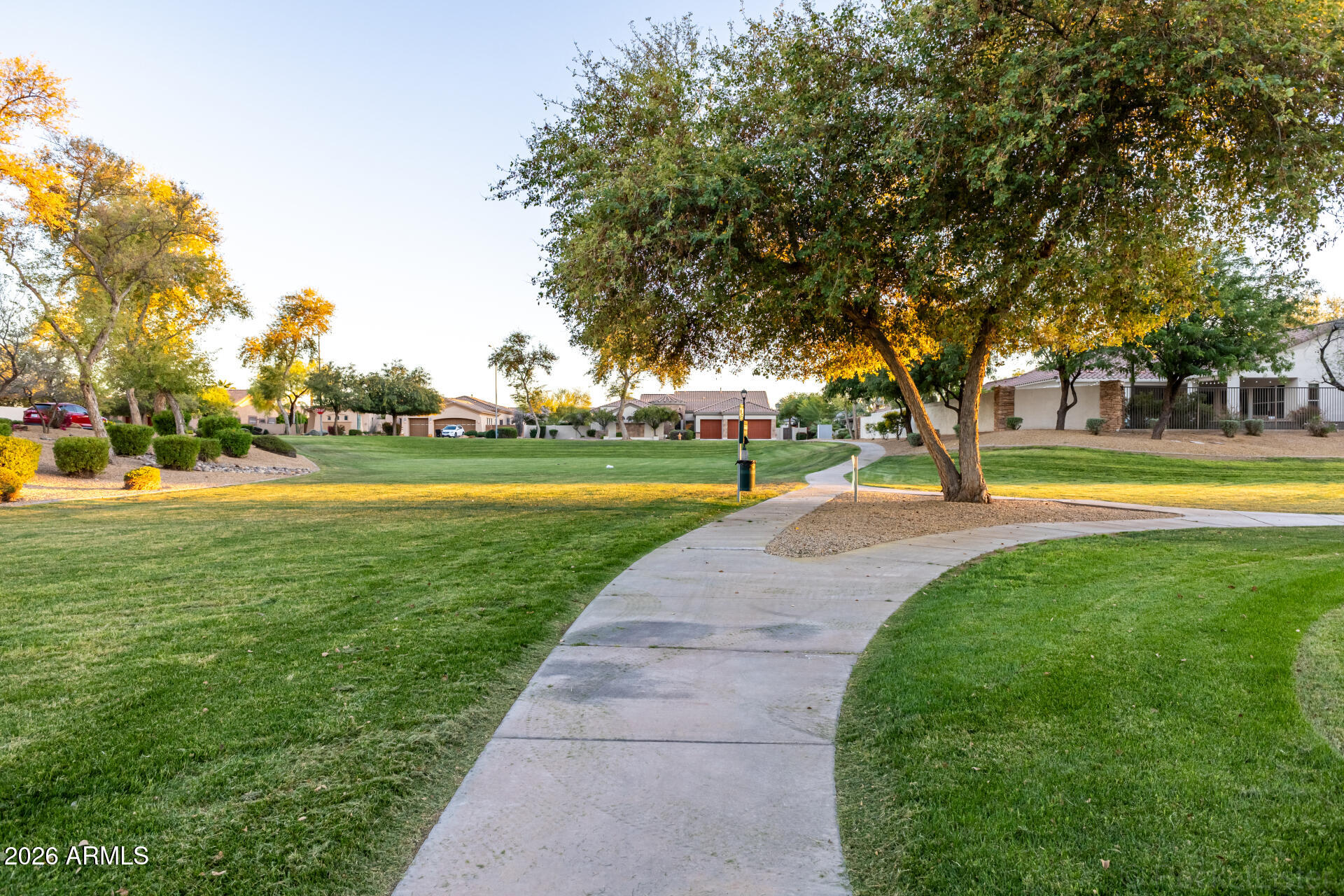 851 E DESERT INN Drive